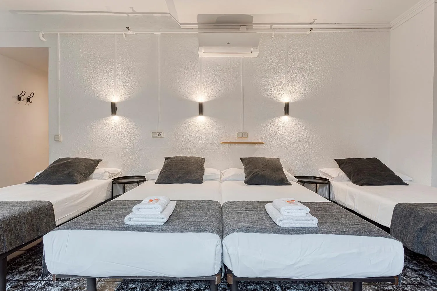 Bed in HOSTAL BEDMATES