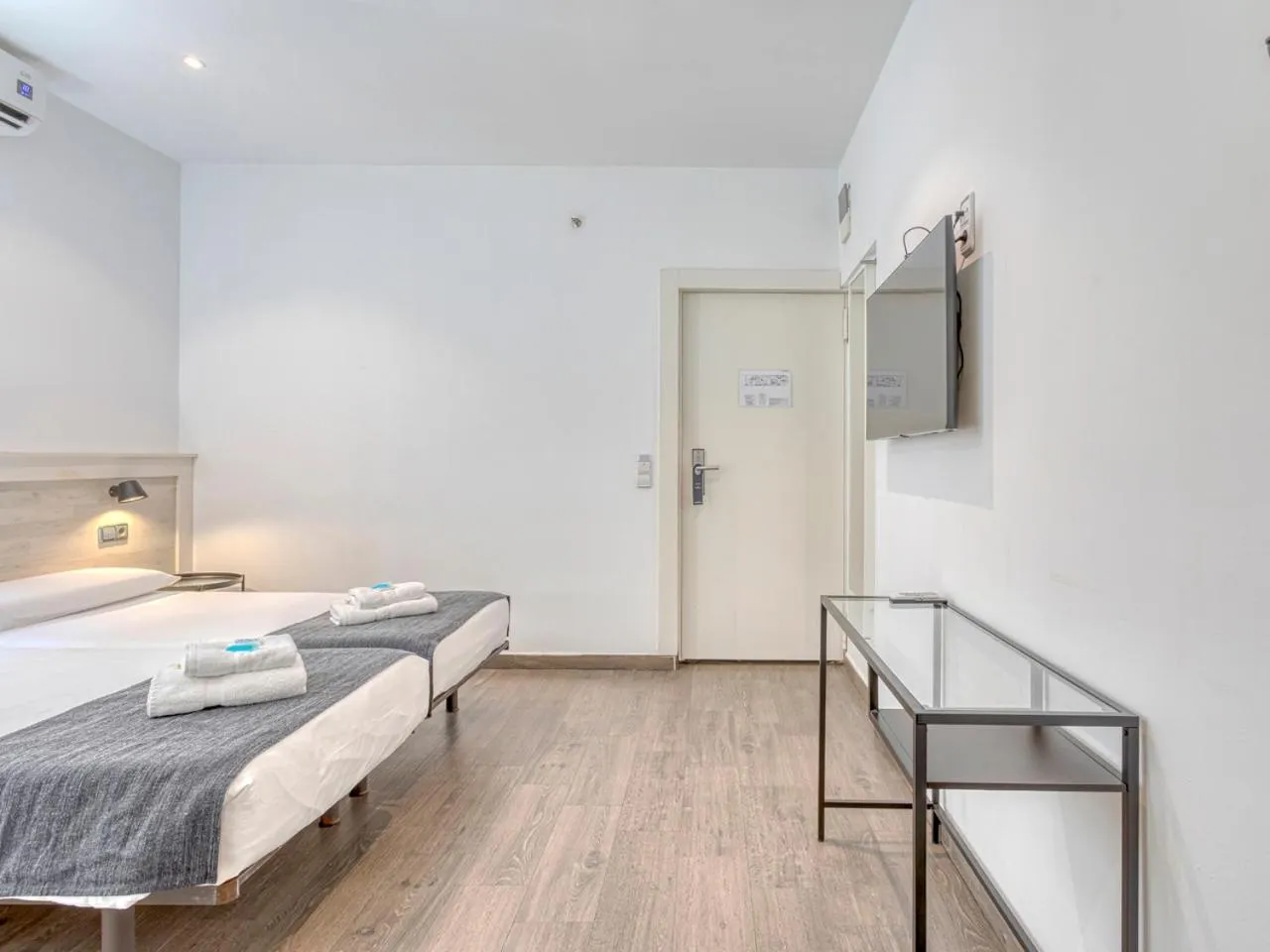 Bed in HOSTAL BEDMATES