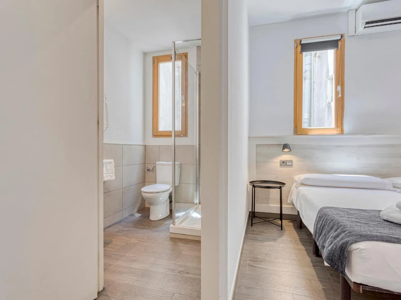 Bed in HOSTAL BEDMATES