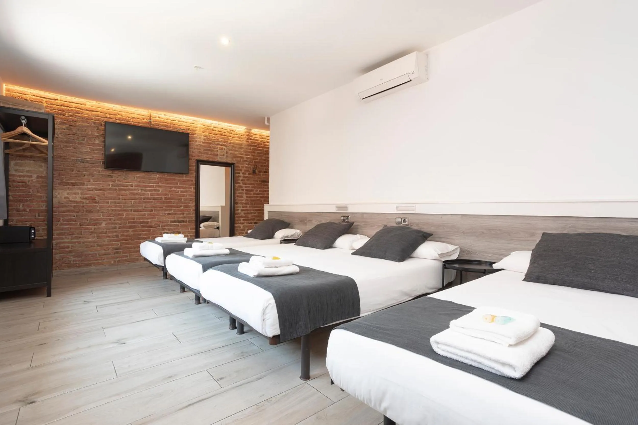 Bed in HOSTAL BEDMATES