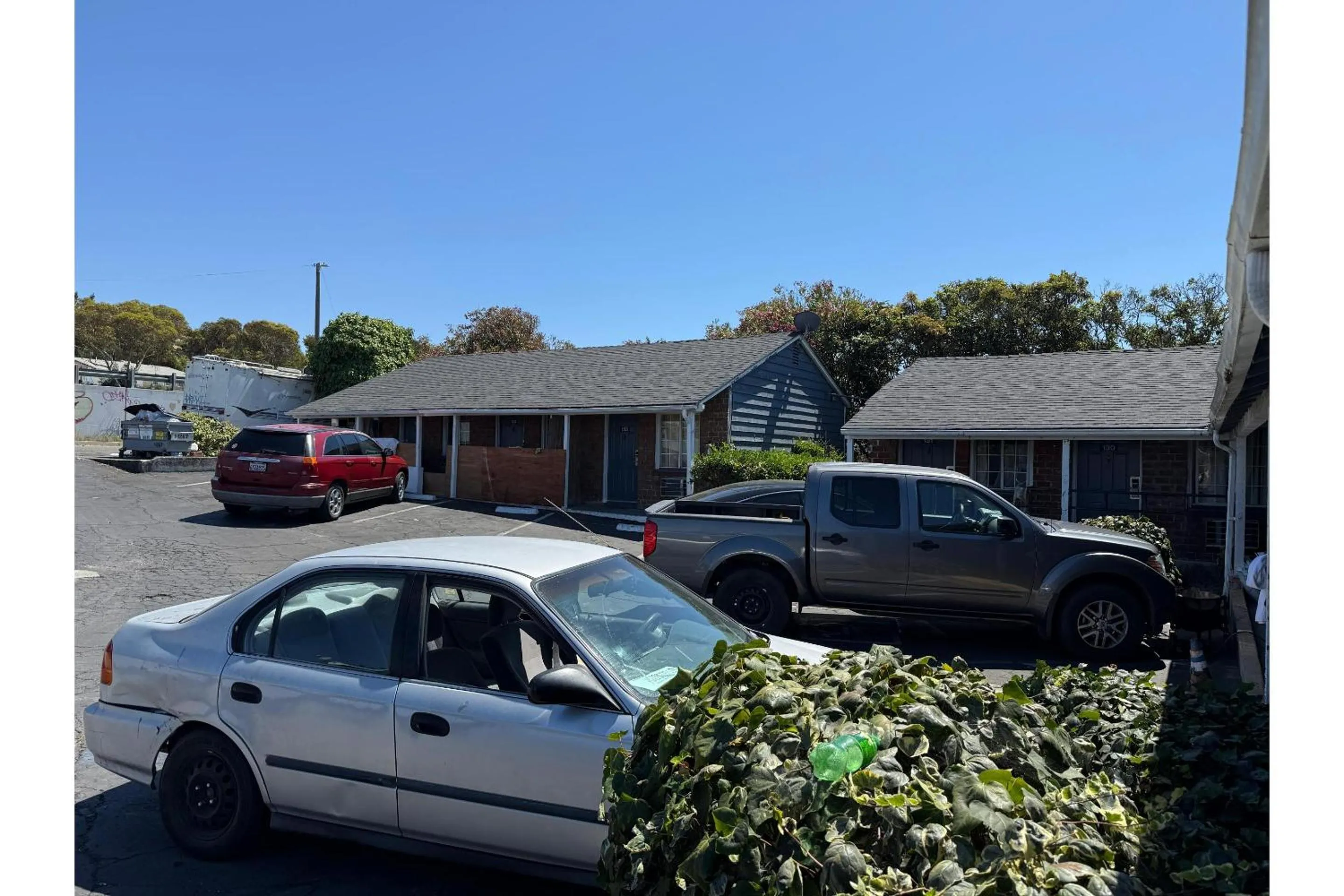 Parking in Discovery Inn Vallejo I 80 Near Napa CA