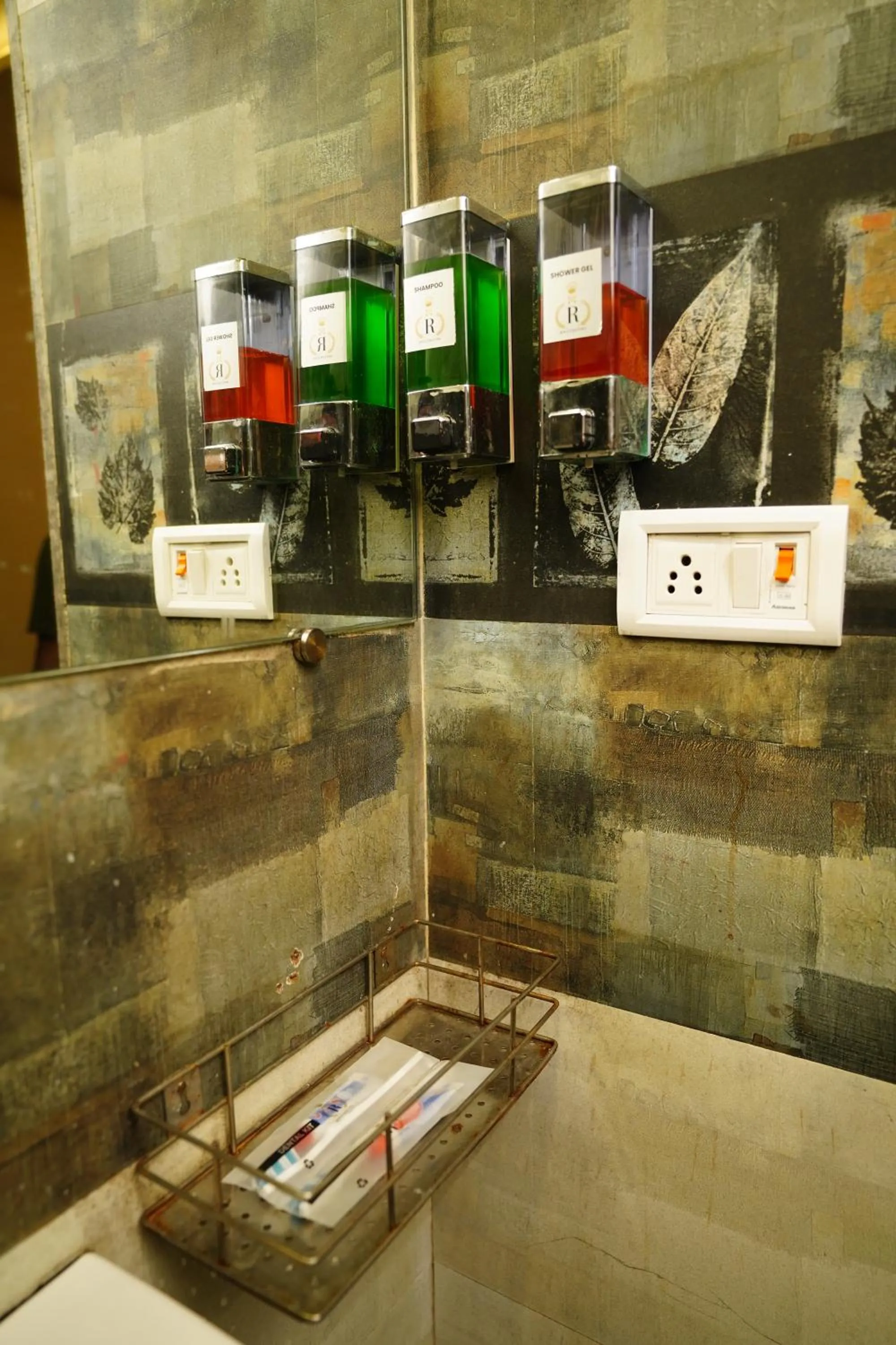 Bathroom in Hotel Royce Executive Near US Consulate, Bandra Kurla Complex