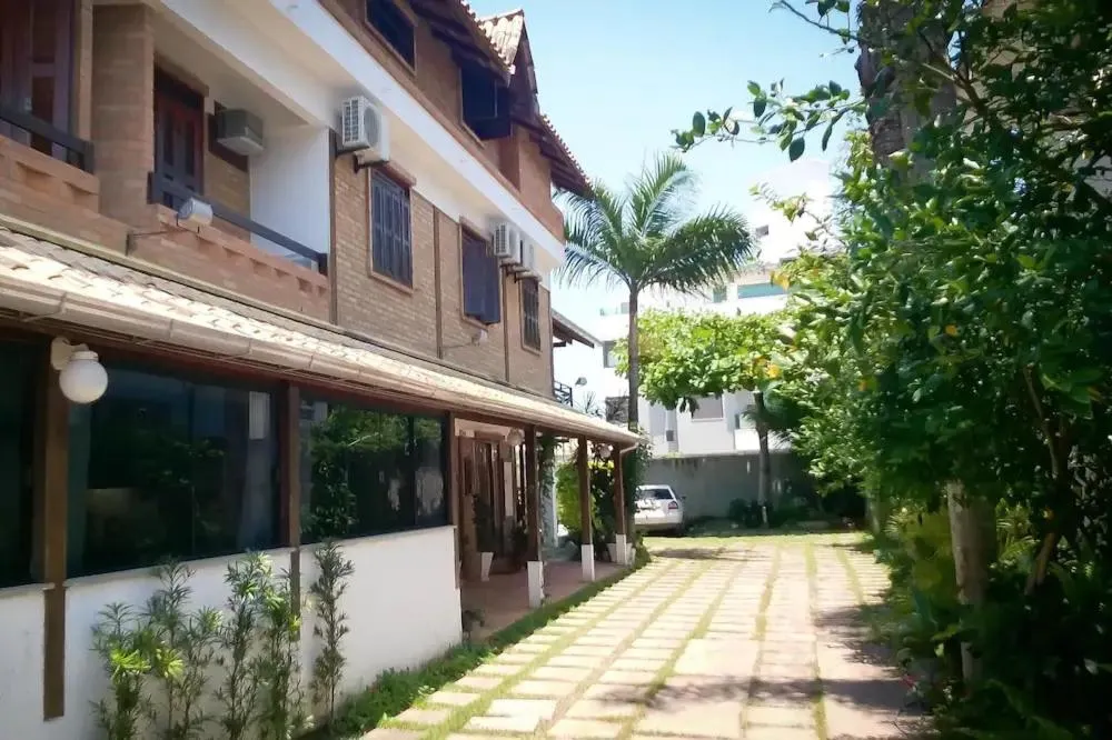 Property building in Dell Osky Pousada