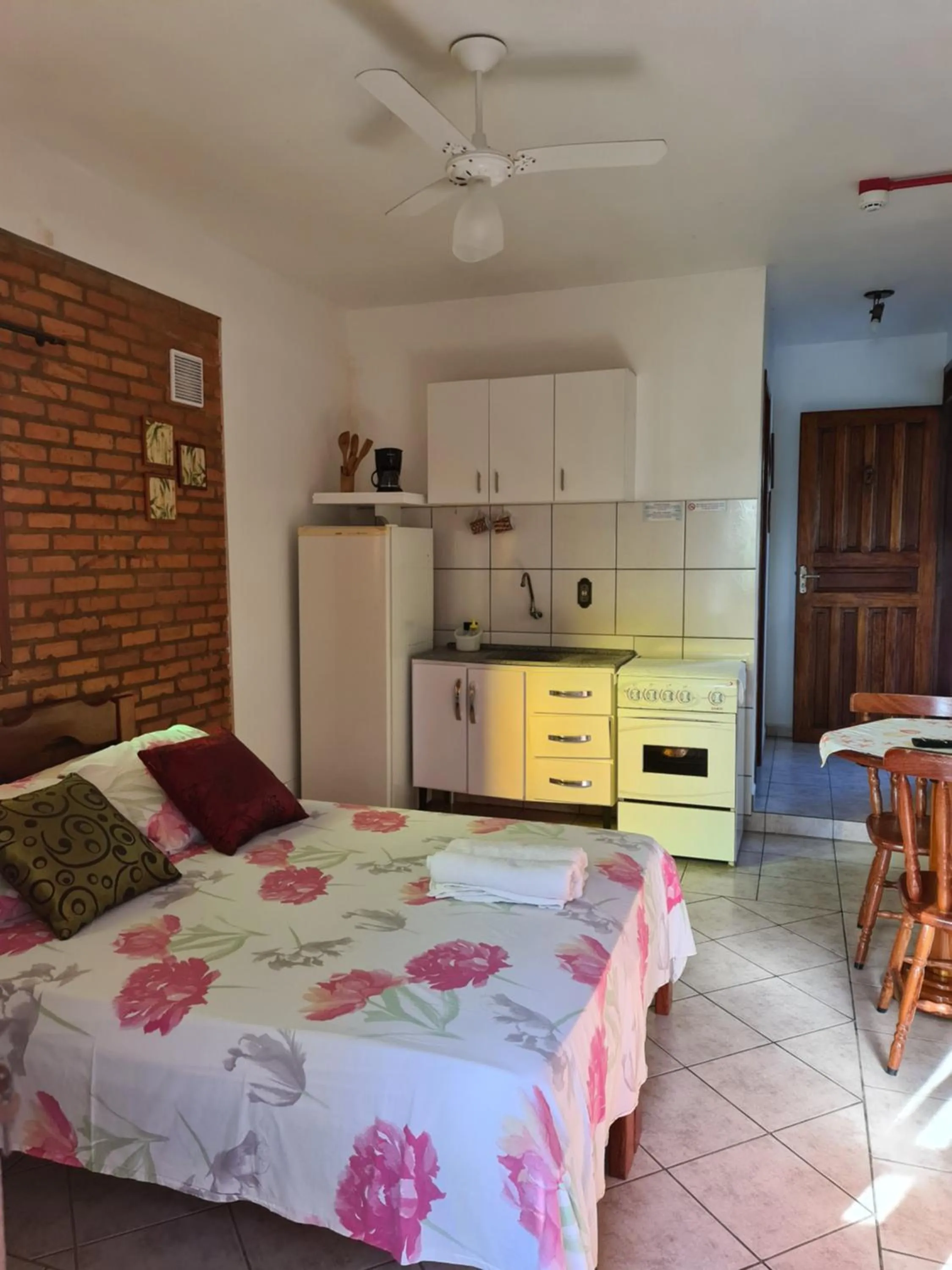 Photo of the whole room, Bed in Dell Osky Pousada