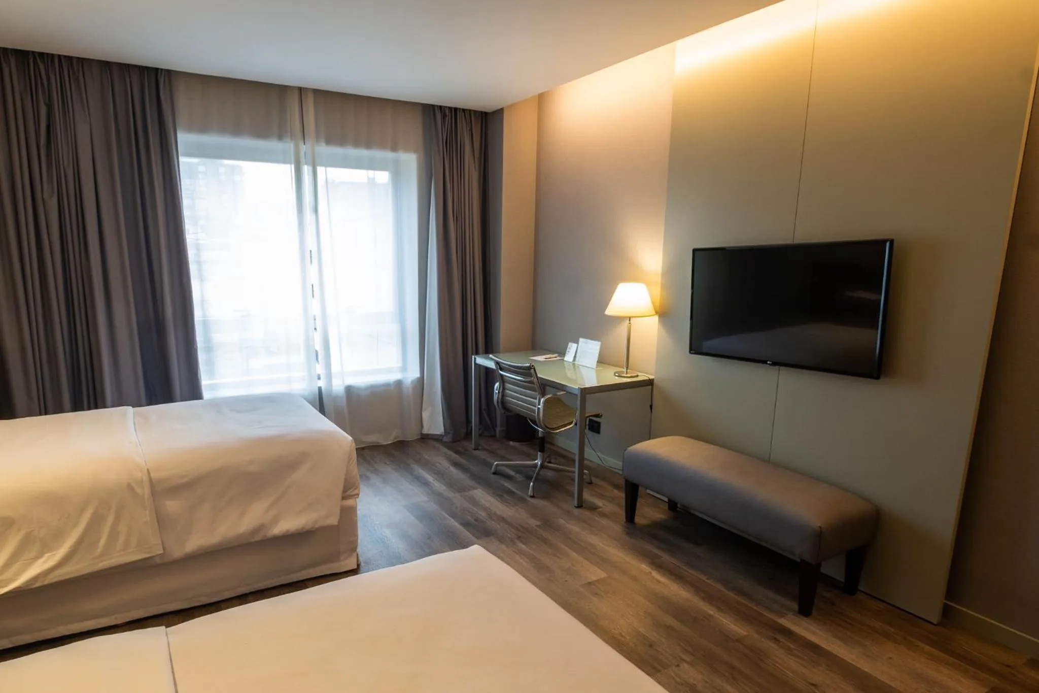 Photo of the whole room, Bed in 474 Buenos Aires Hotel