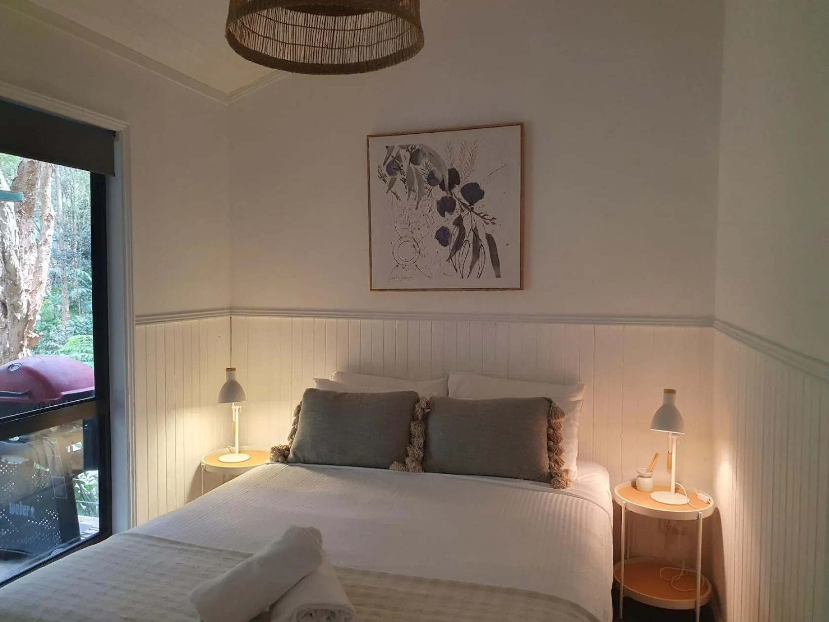 Bedroom, Bed in Wanderers Retreat