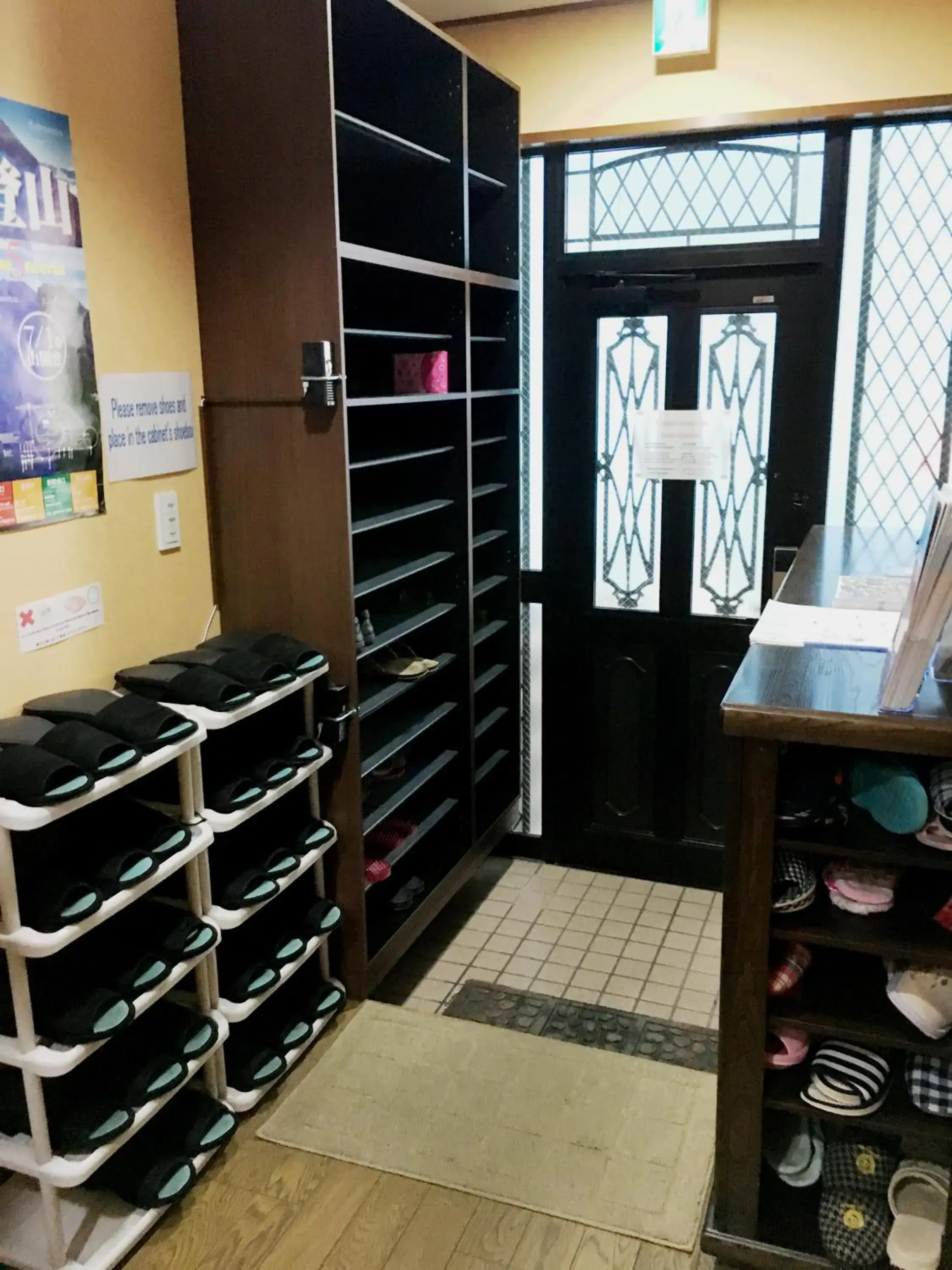 Facade/entrance in Mt Fuji Hostel Michael's Facade/entrance in Mt Fuji Hostel Michael's