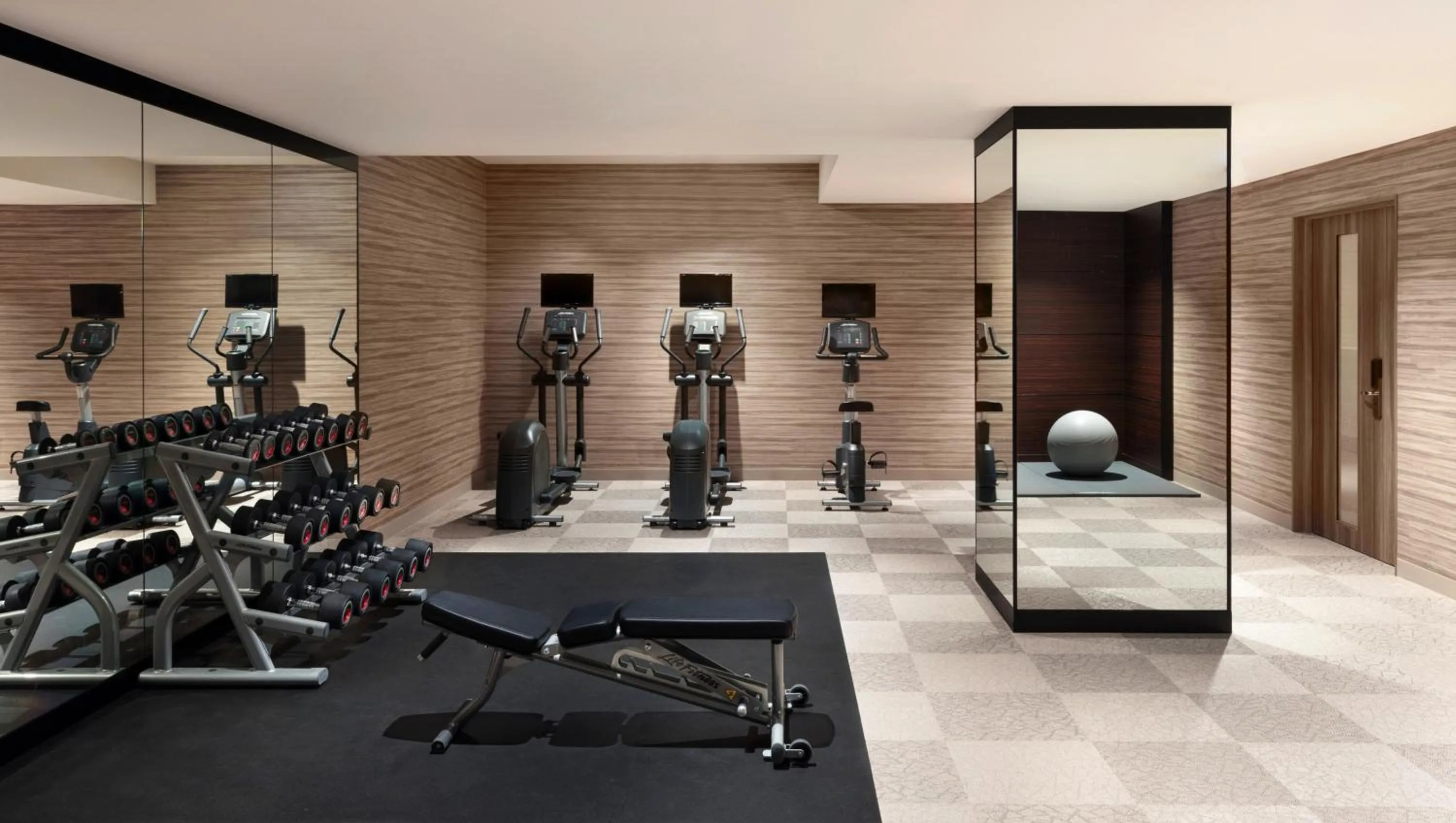 Fitness centre/facilities in Nanki-Shirahama Marriott Hotel
