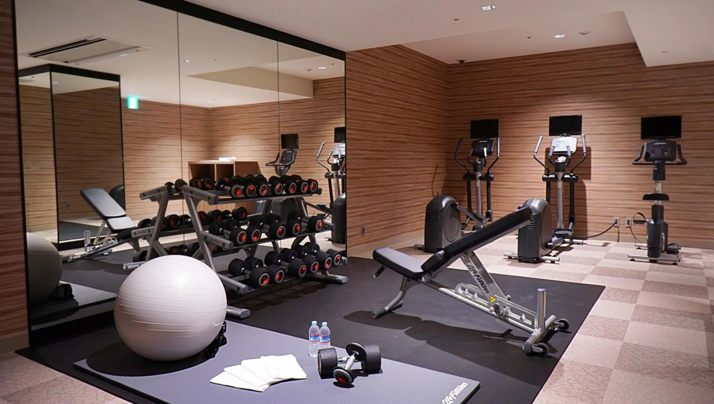 Fitness centre/facilities in Nanki-Shirahama Marriott Hotel