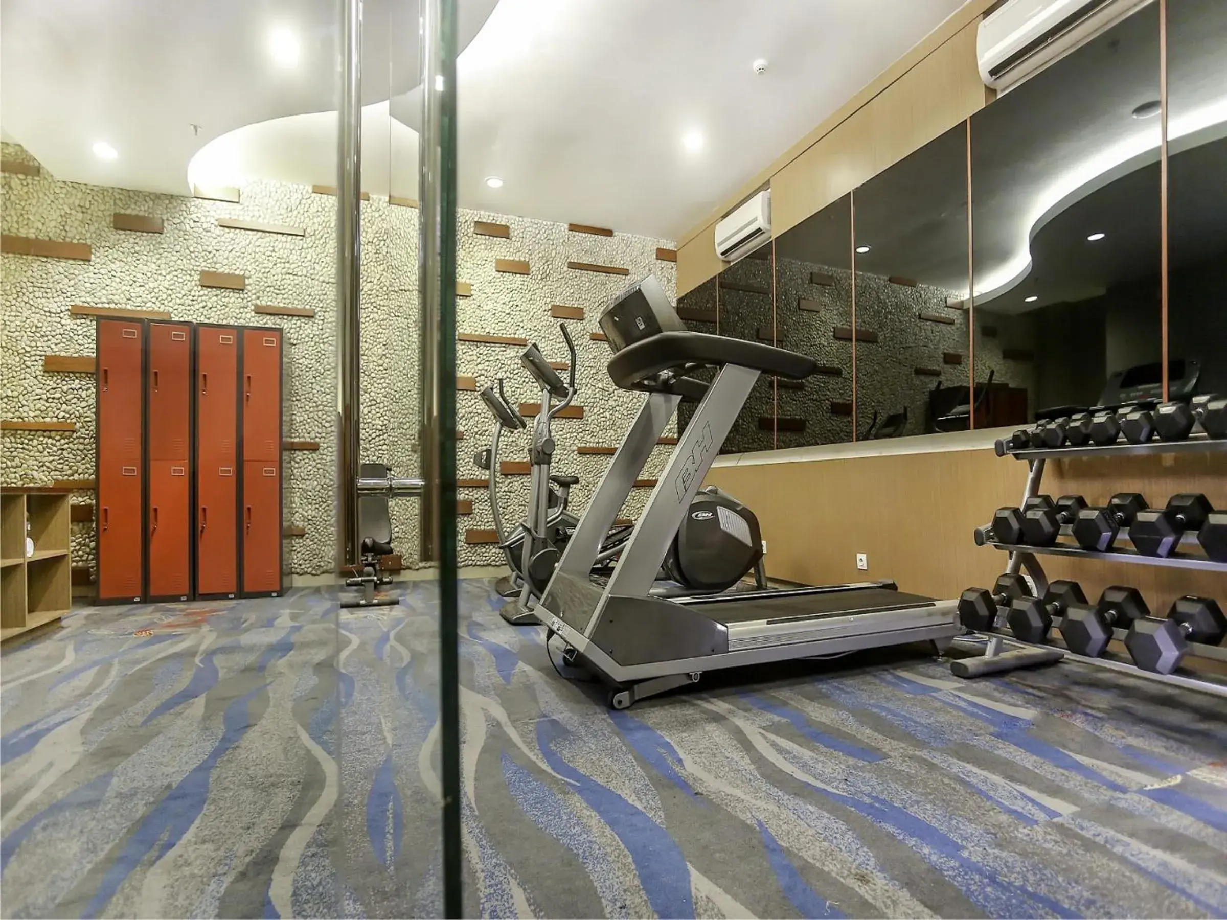 Fitness centre/facilities in BW Suite Belitung Fitness centre/facilities in BW Suite Belitung