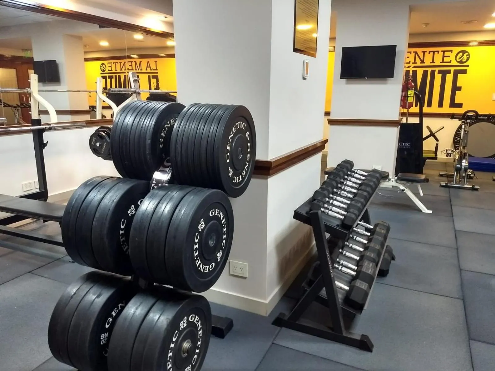 Fitness centre/facilities in Bristol Hotel