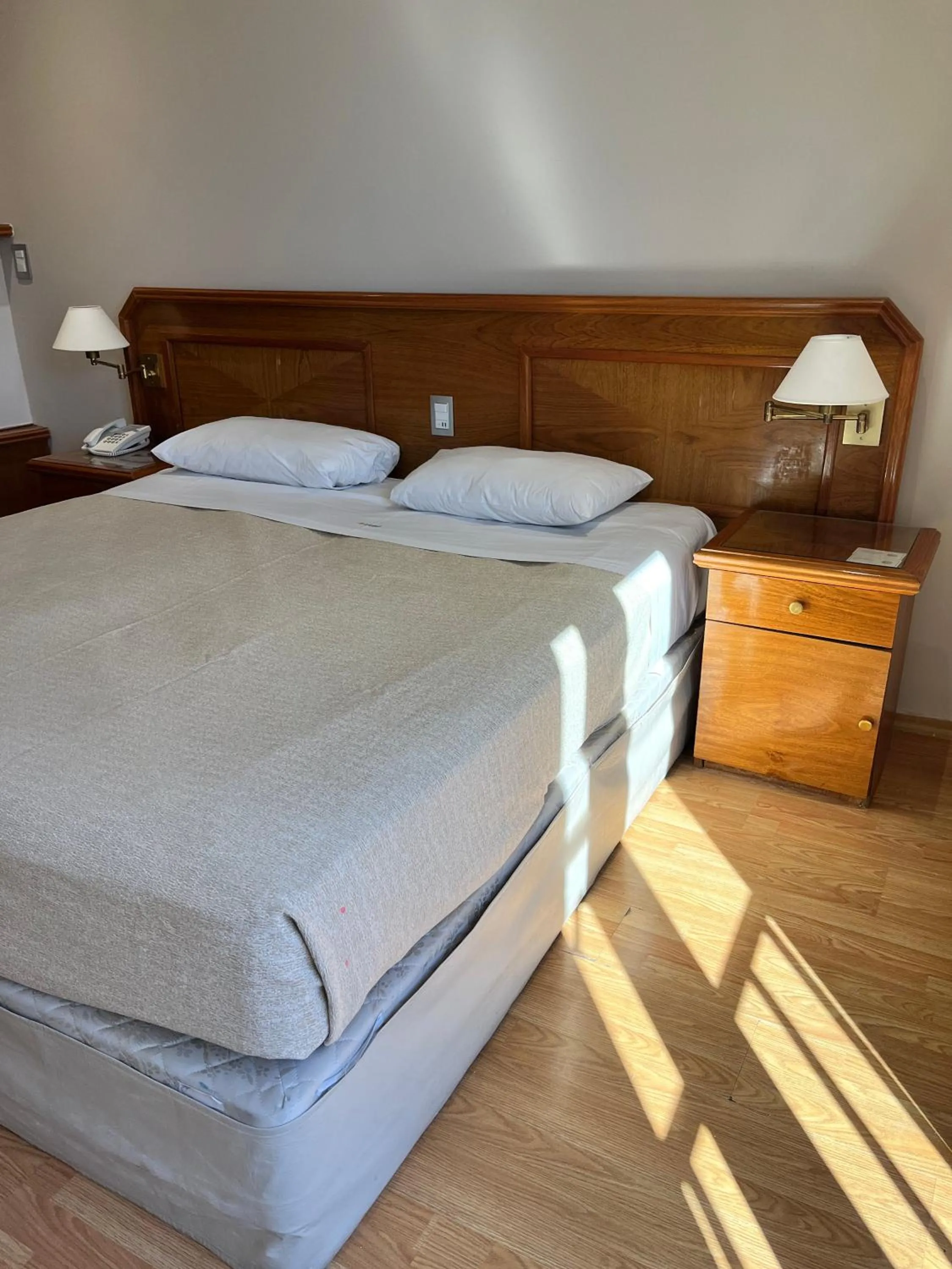 Bed in Bristol Hotel