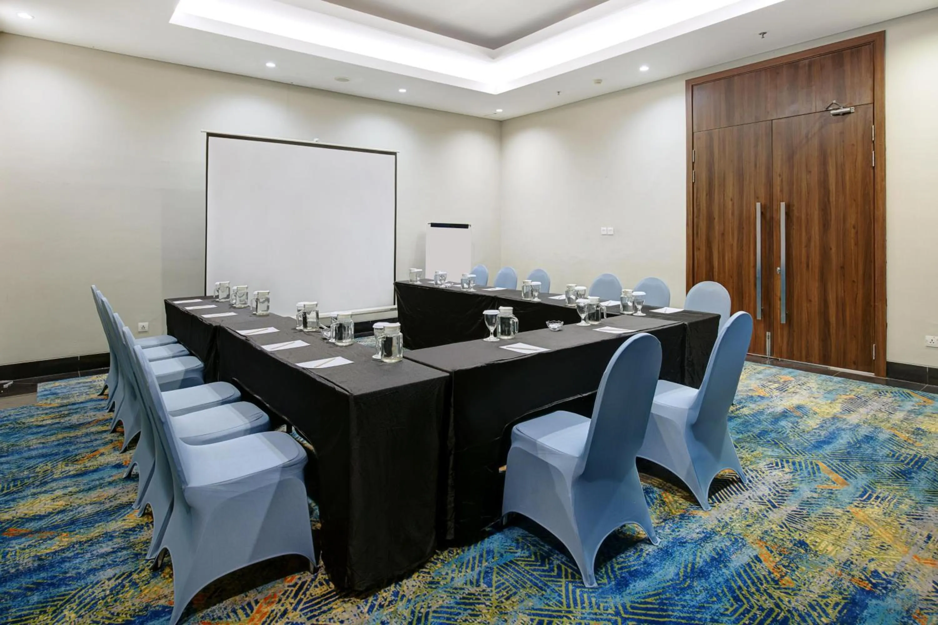 Meeting/conference room in favehotel - Pantai Losari Makassar