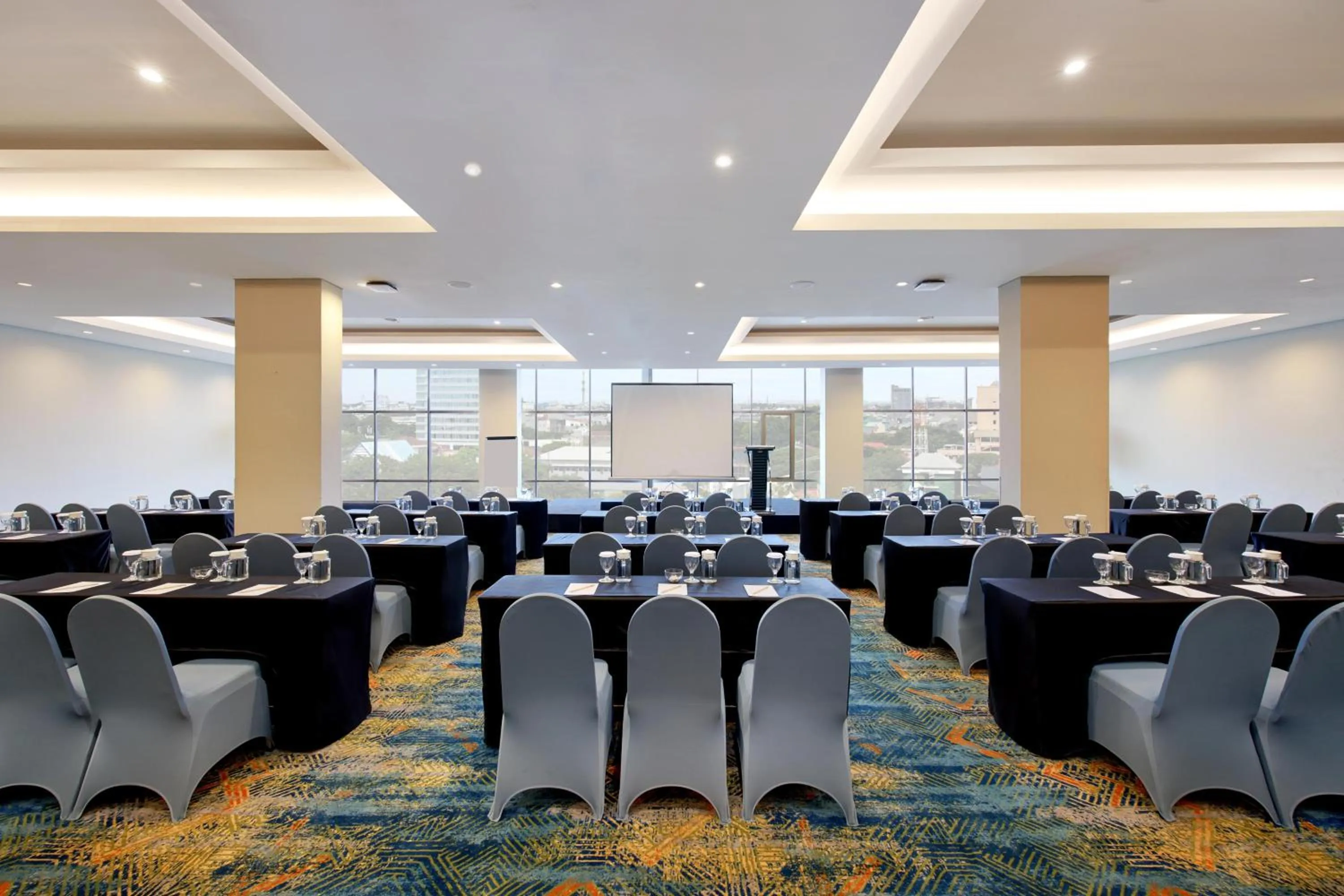 Meeting/conference room in favehotel - Pantai Losari Makassar