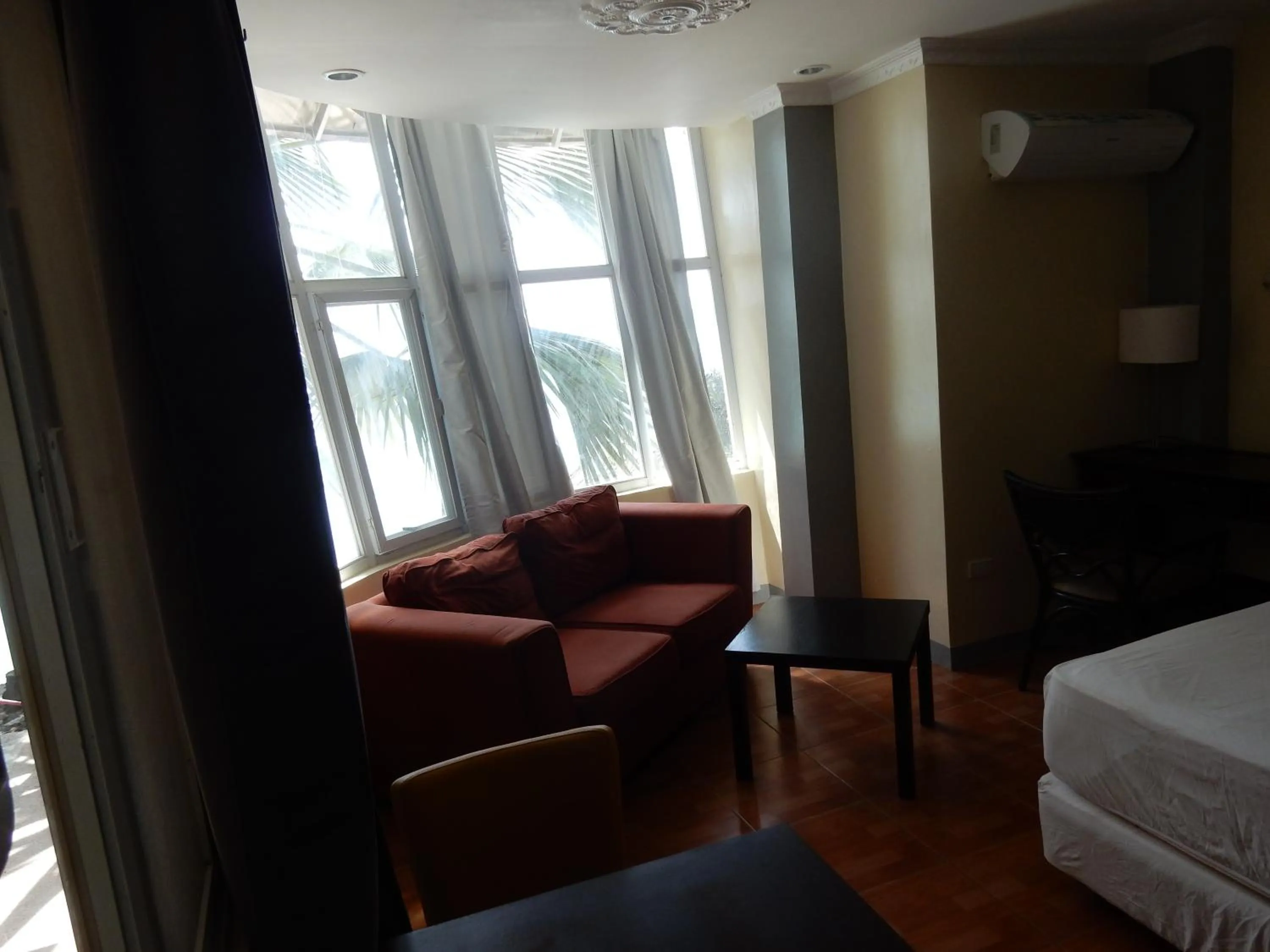 Bed in Oslob Seafari Resort