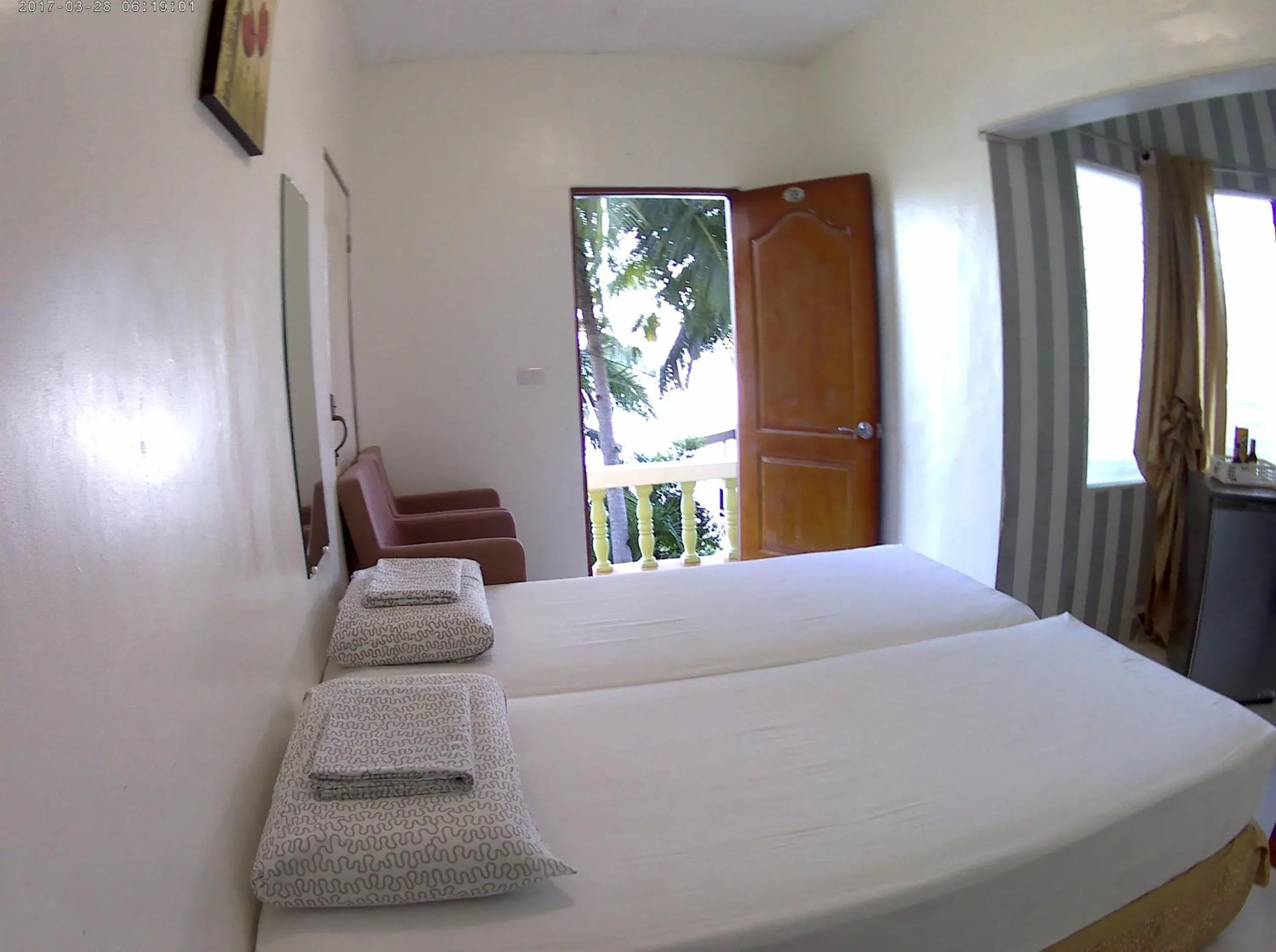 Bed in Oslob Seafari Resort