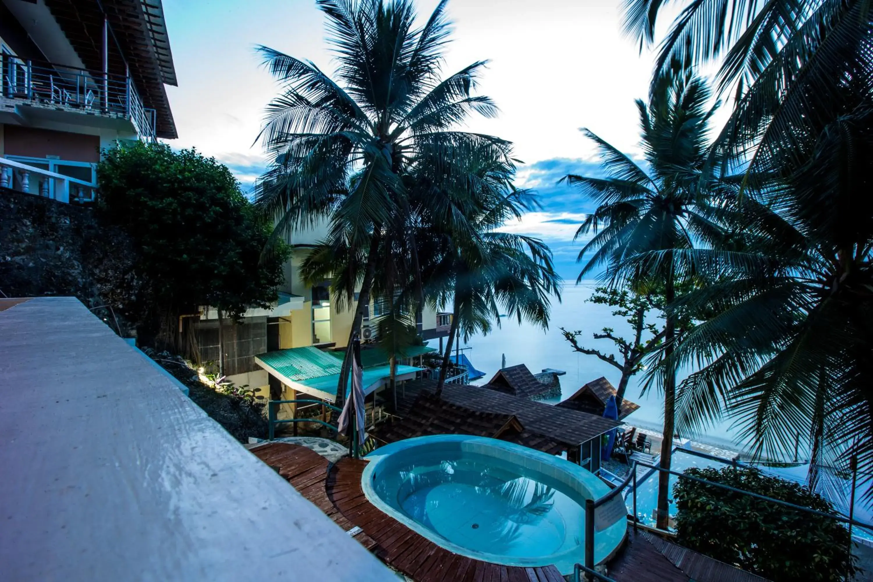 Pool view in Oslob Seafari Resort Pool view in Oslob Seafari Resort