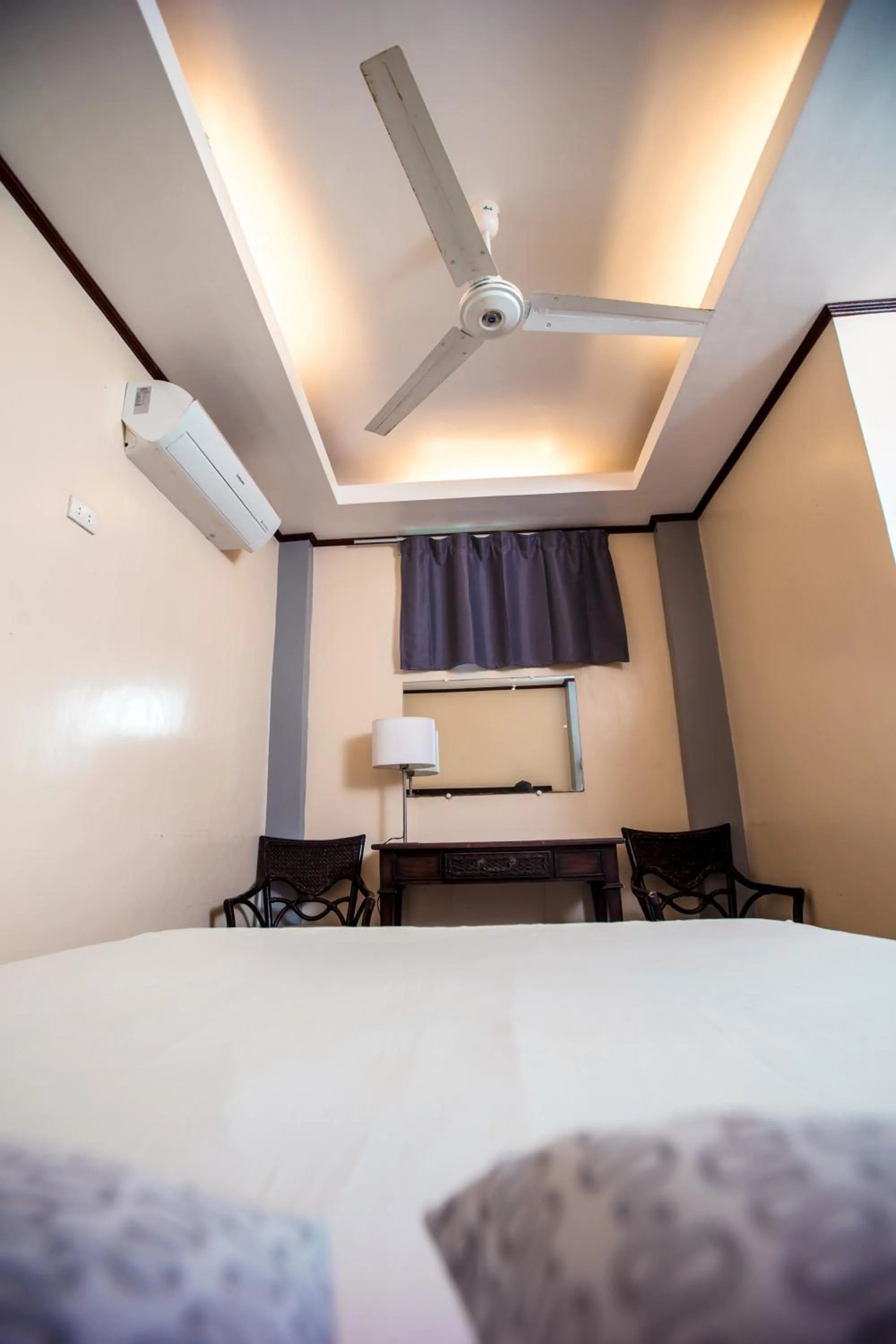 Bed in Oslob Seafari Resort