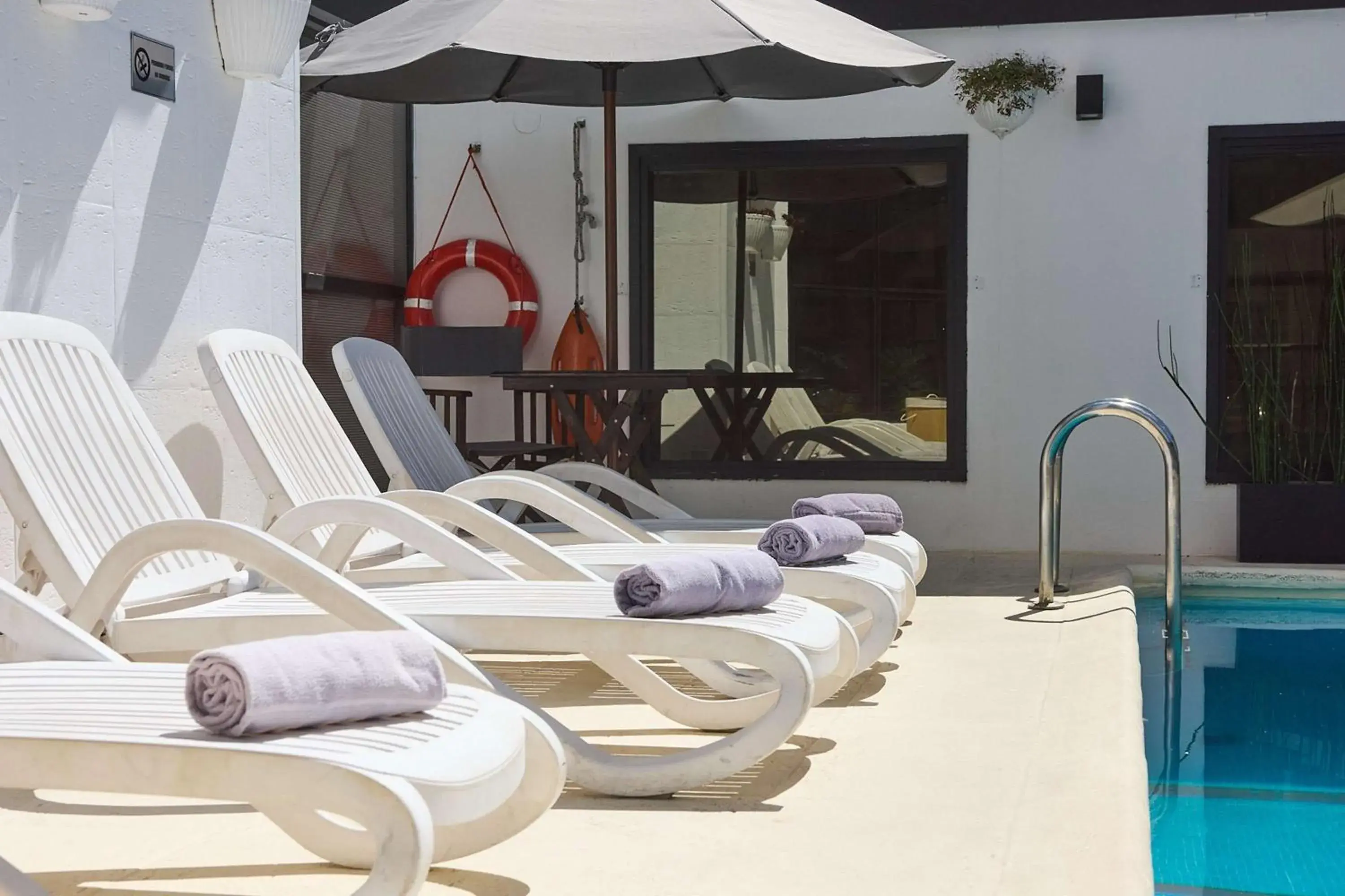 Pool view in Ramada by Wyndham Buenos Aires Centro Pool view in Ramada by Wyndham Buenos Aires Centro