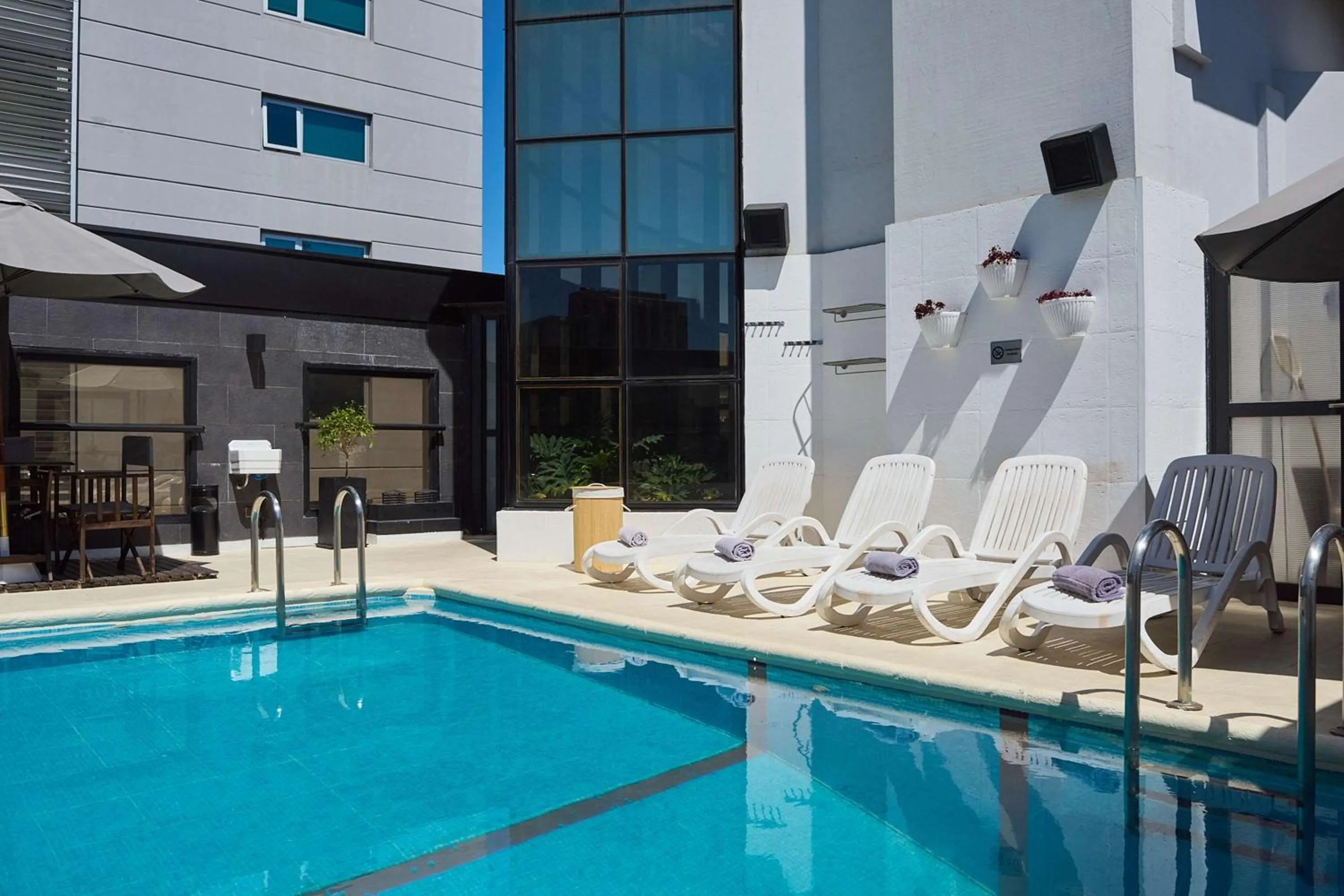 Pool view in Ramada by Wyndham Buenos Aires Centro