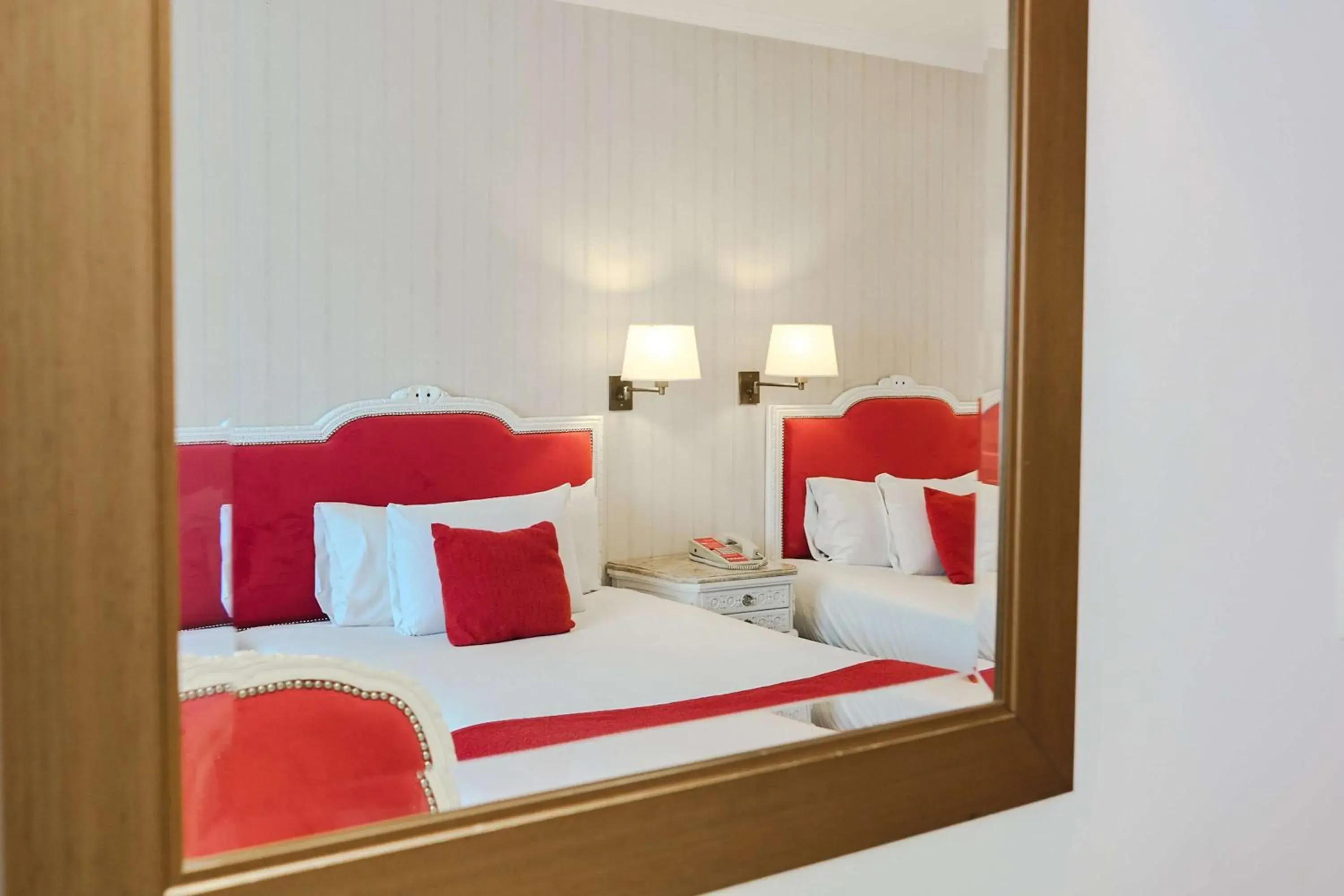 Bedroom, Bed in Ramada by Wyndham Buenos Aires Centro Bedroom, Bed in Ramada by Wyndham Buenos Aires Centro