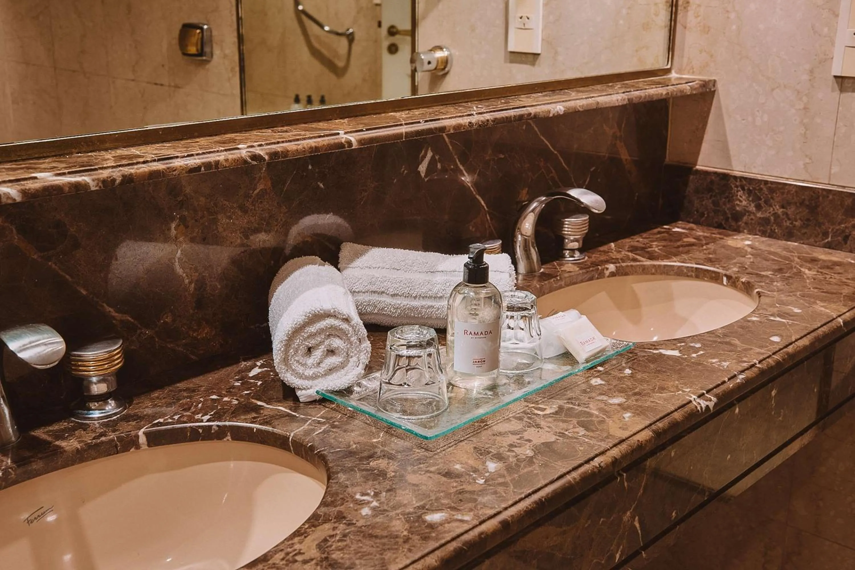 Bedroom in Ramada by Wyndham Buenos Aires Centro