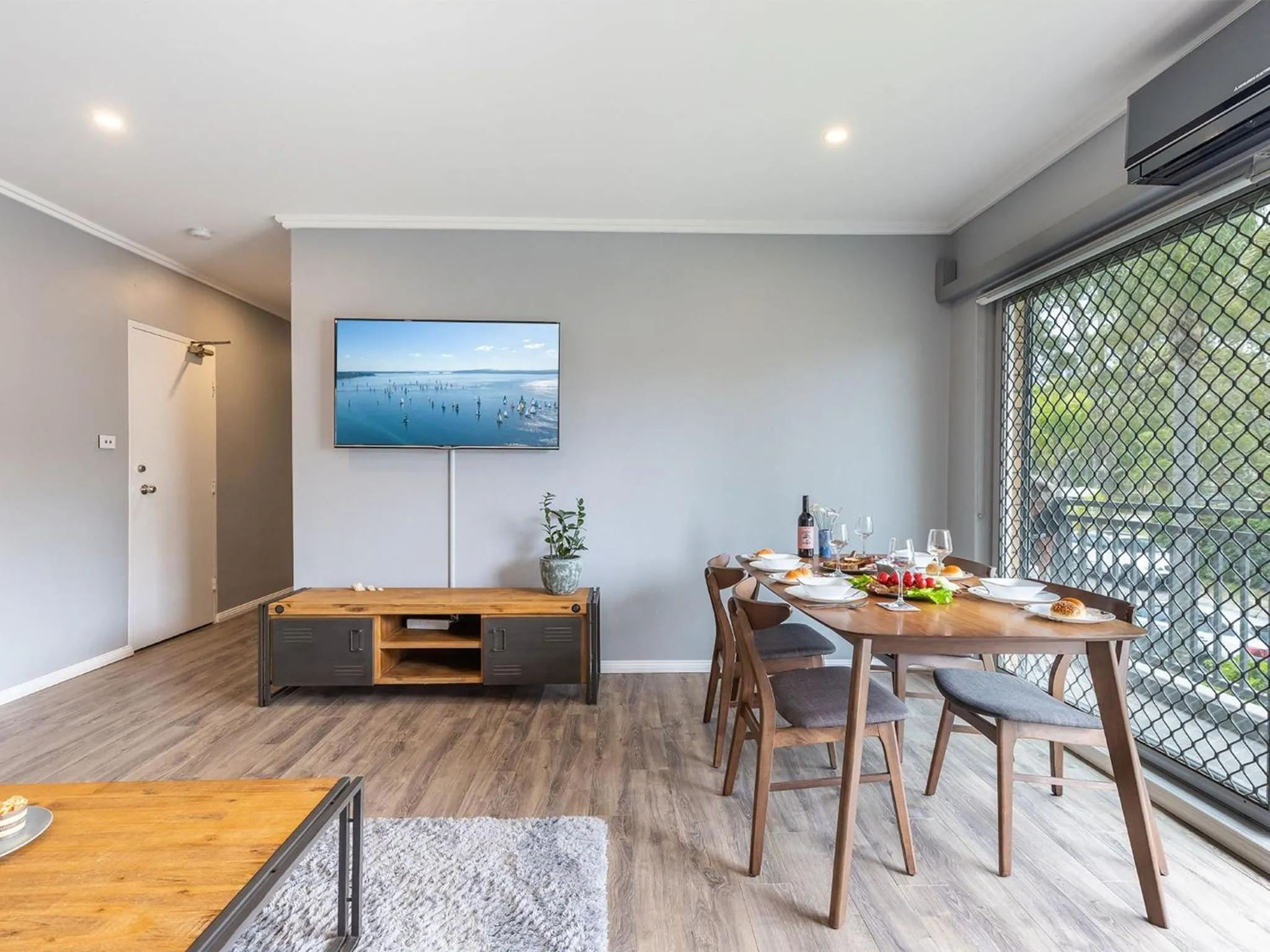 Dining area in Veronica Court 2, 4 Weatherly Cl - Between Little Beach & Shoal Bay Beach, WiFi & Aircon