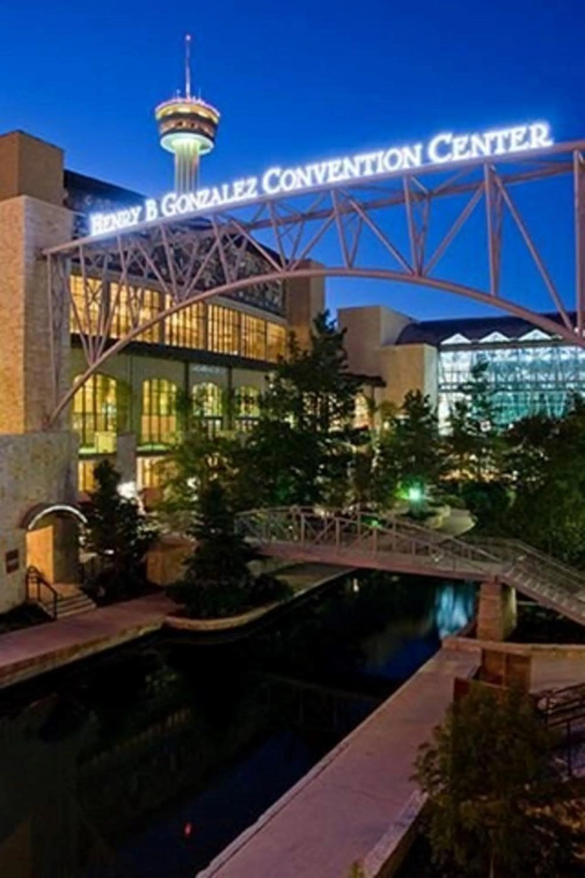 Other in Stylish 4 Br2Ba Renovated Home Near Downtown