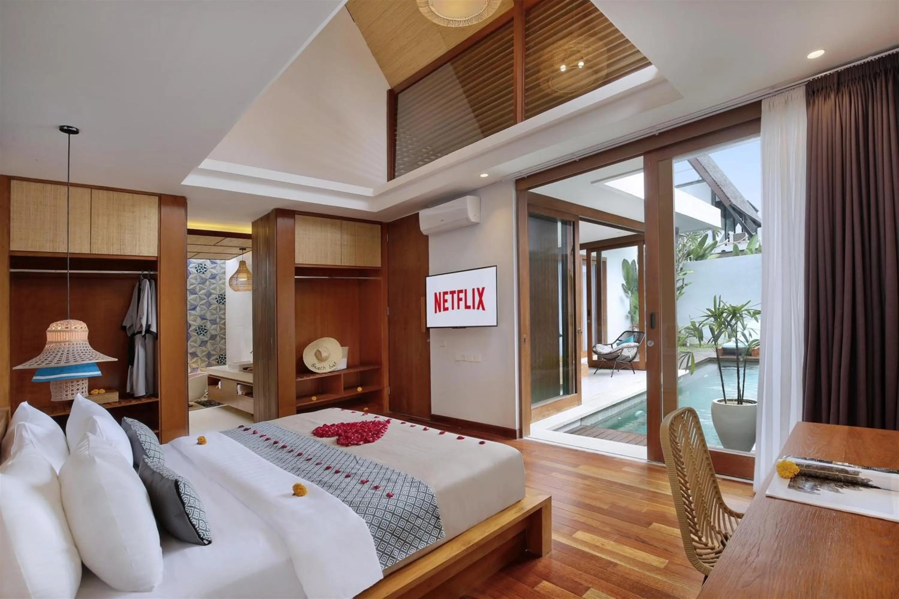 Bed in Sanora Villa Sanur by Ini Vie Hospitality