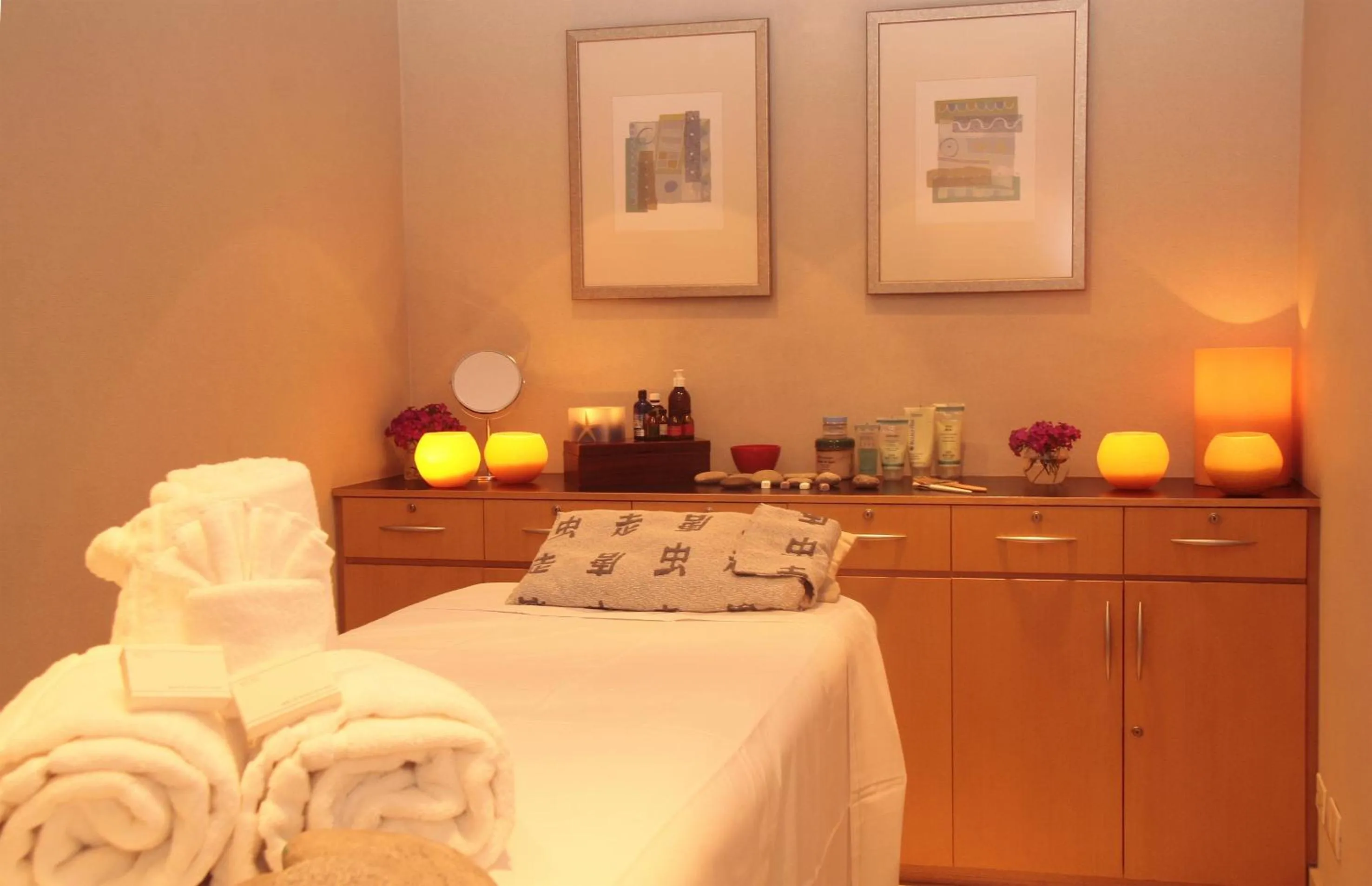 Massage, Bed in Doubletree By Hilton Buenos Aires