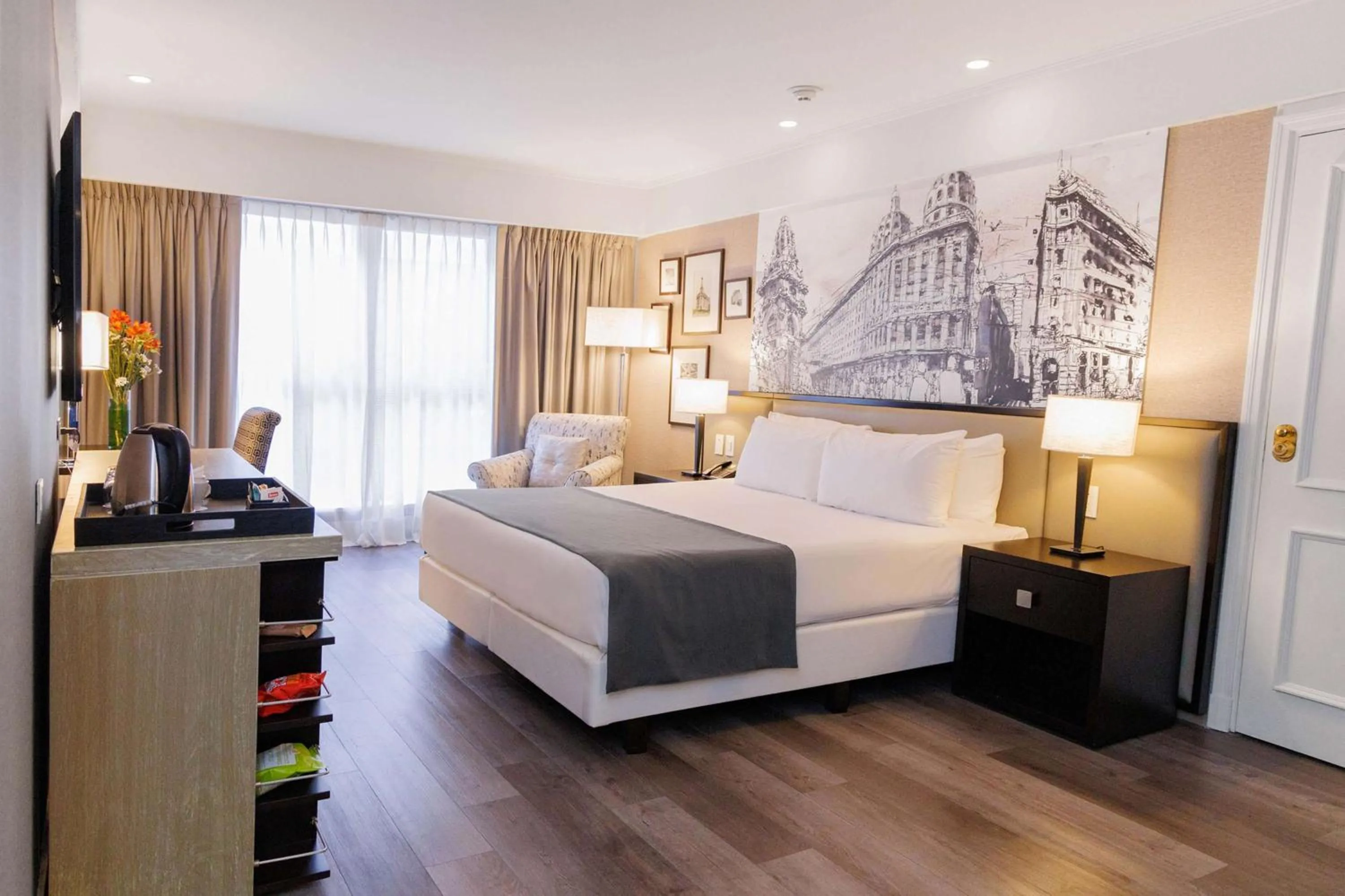 Photo of the whole room, Bed in Doubletree By Hilton Buenos Aires