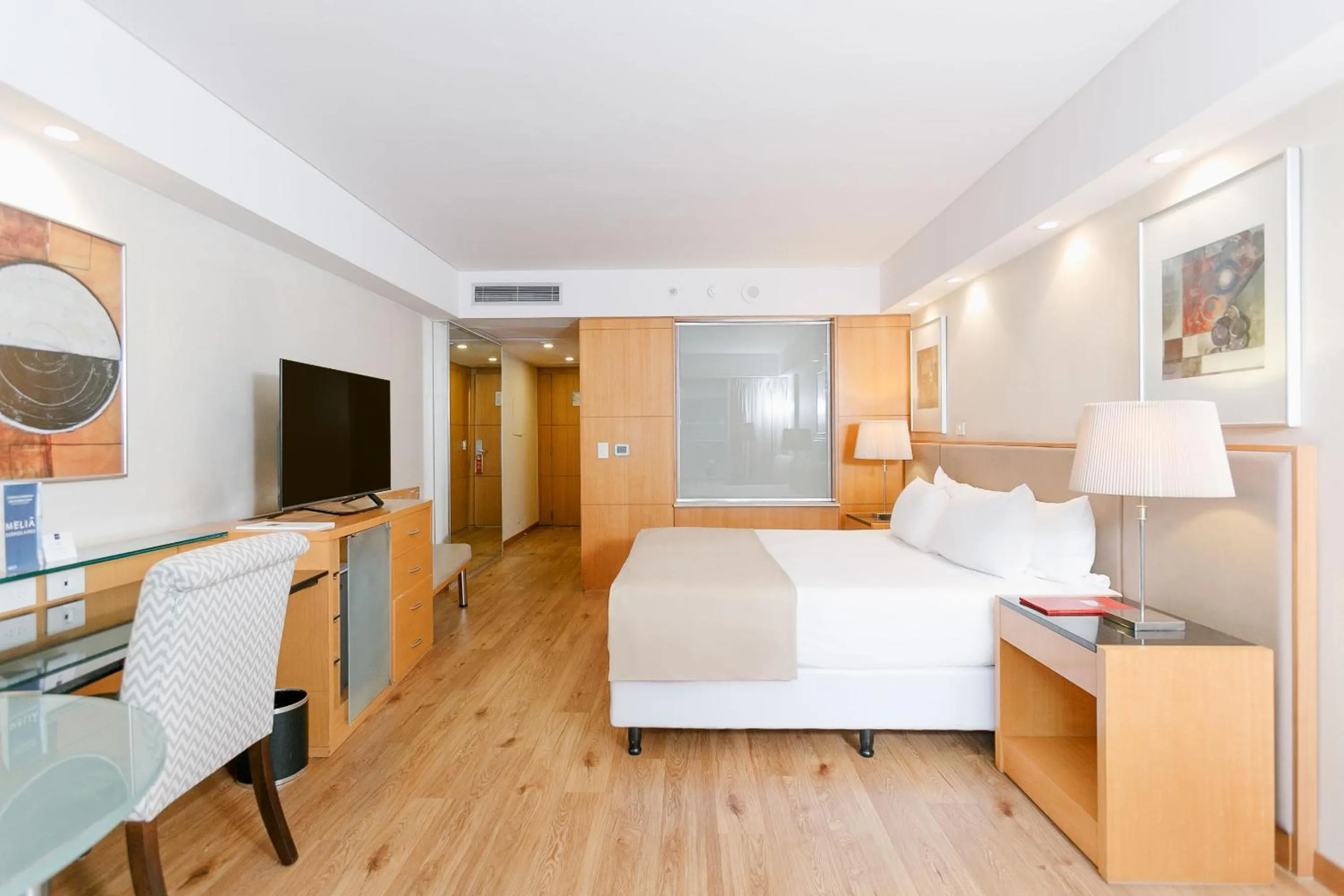 Bed in Doubletree By Hilton Buenos Aires