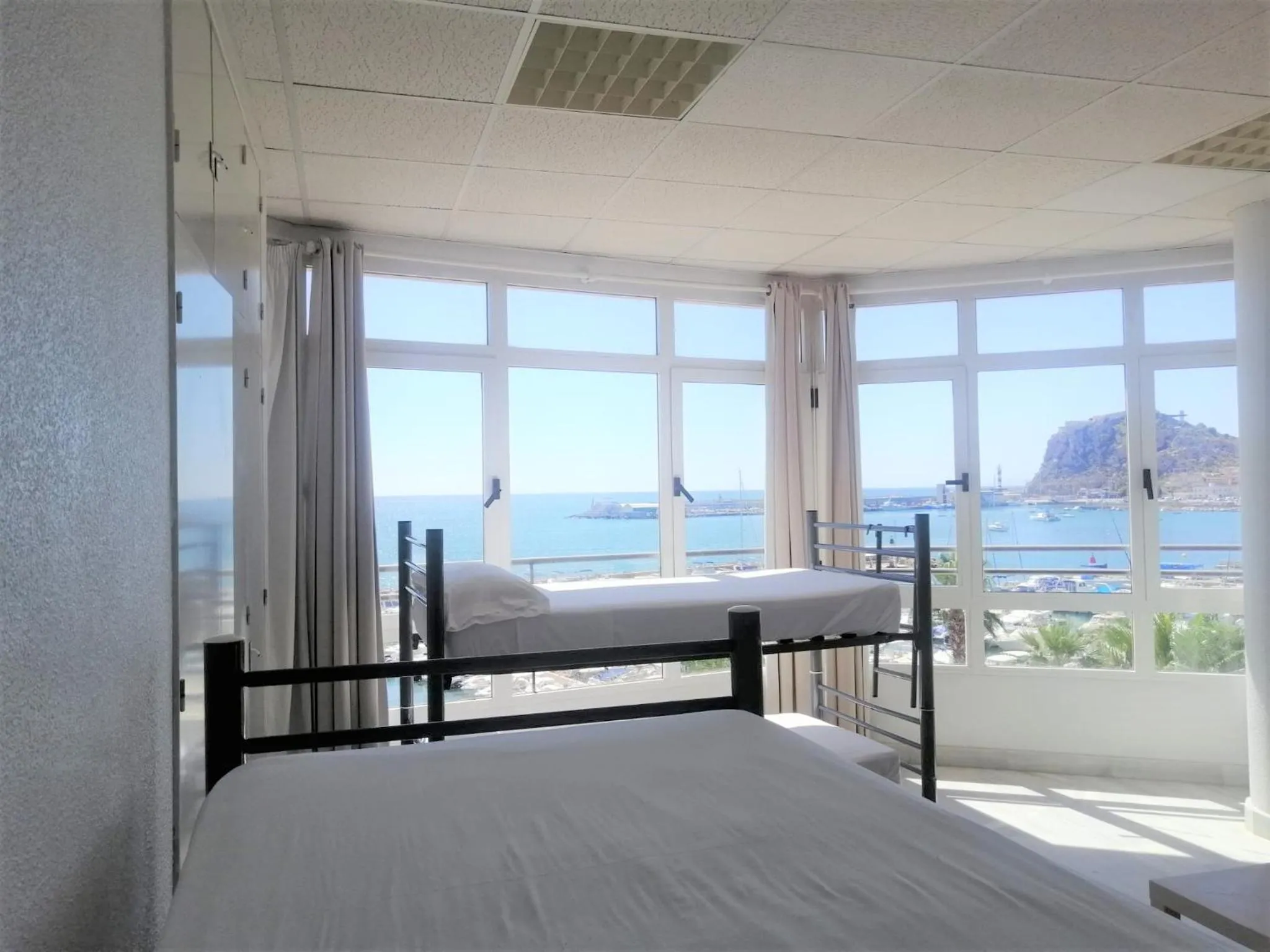 Sea view, Bed in Albergue Club Náutico de Águilas