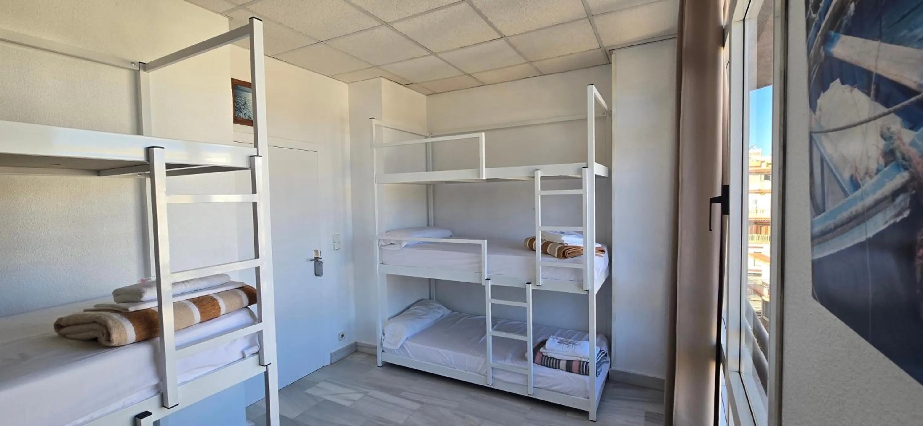 Bed in Albergue Club Náutico de Águilas