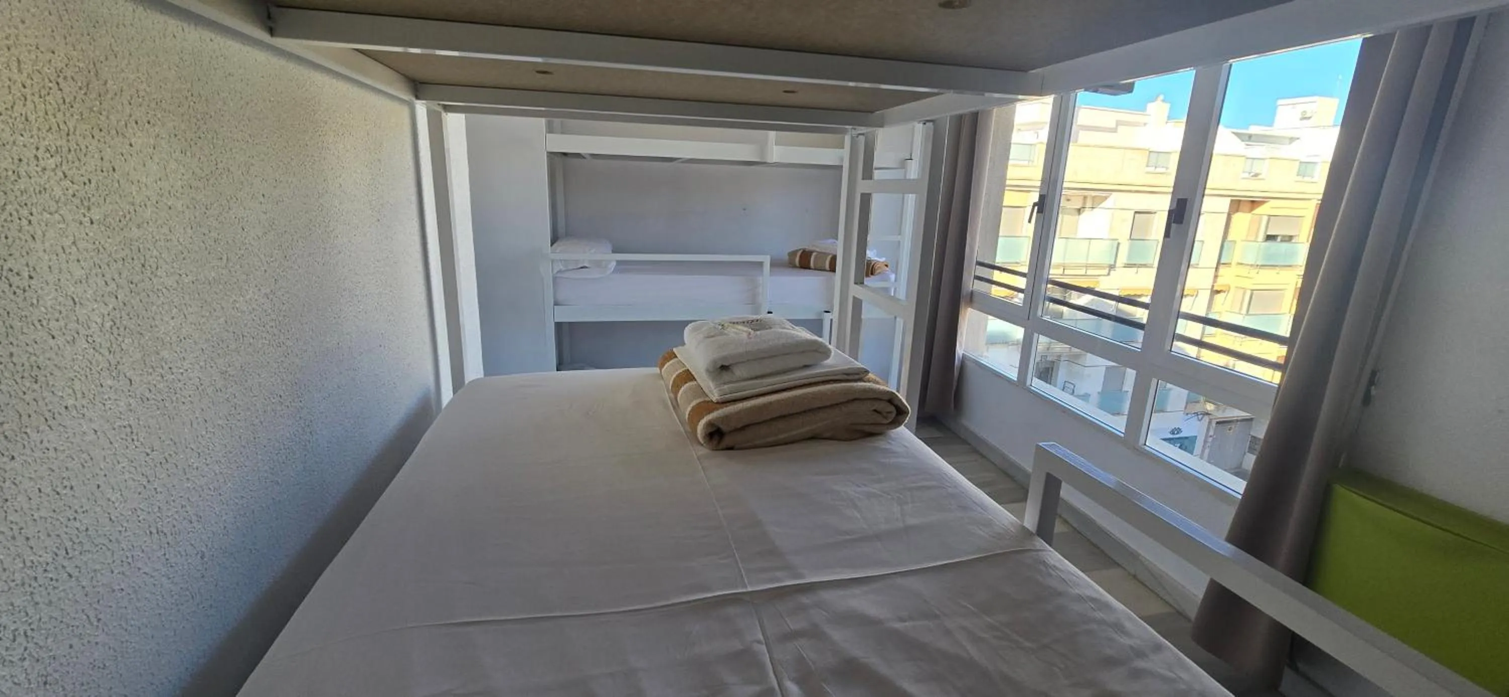 Bed in Albergue Club Náutico de Águilas