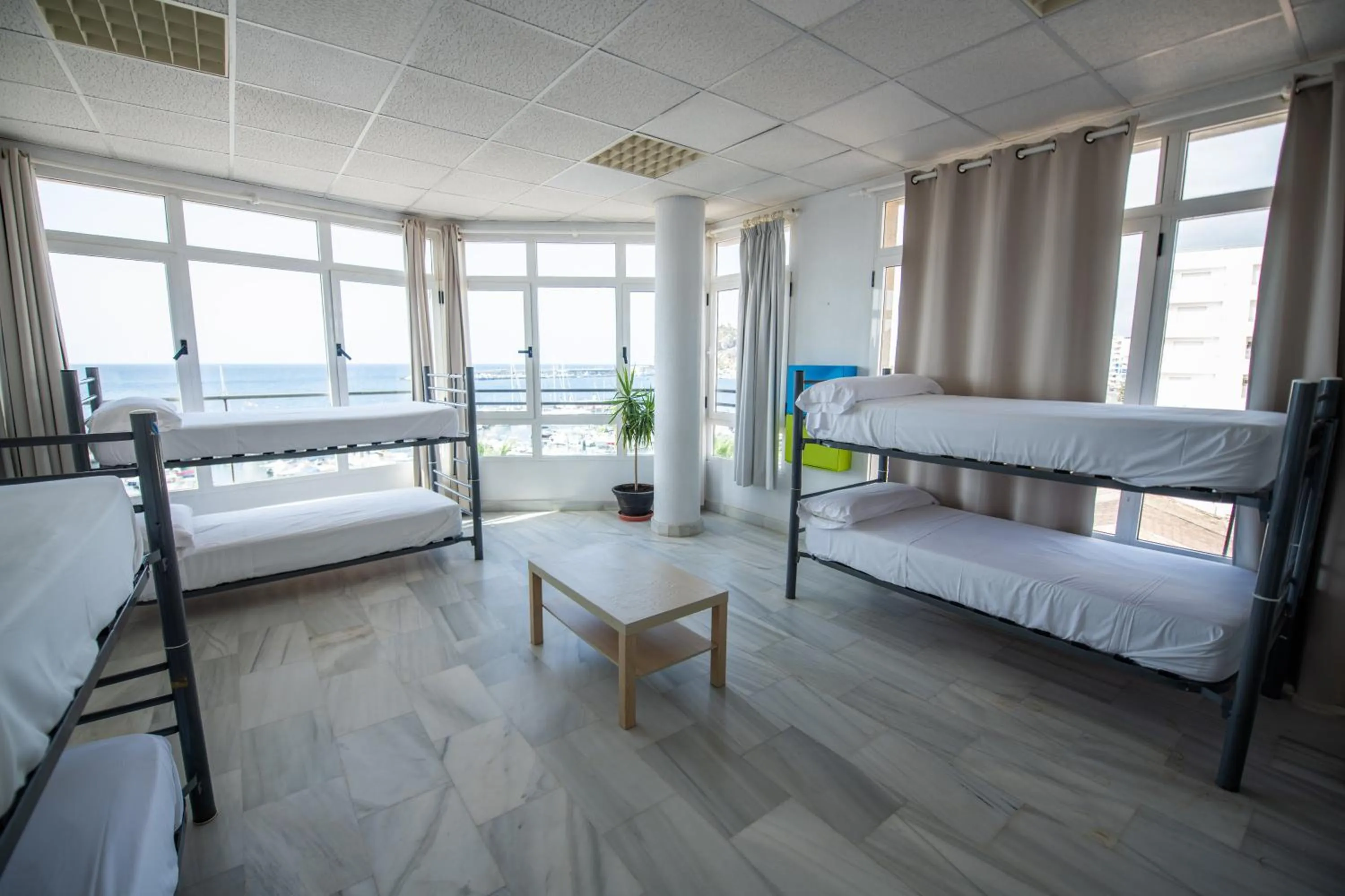 Sea view, Bed in Albergue Club Náutico de Águilas