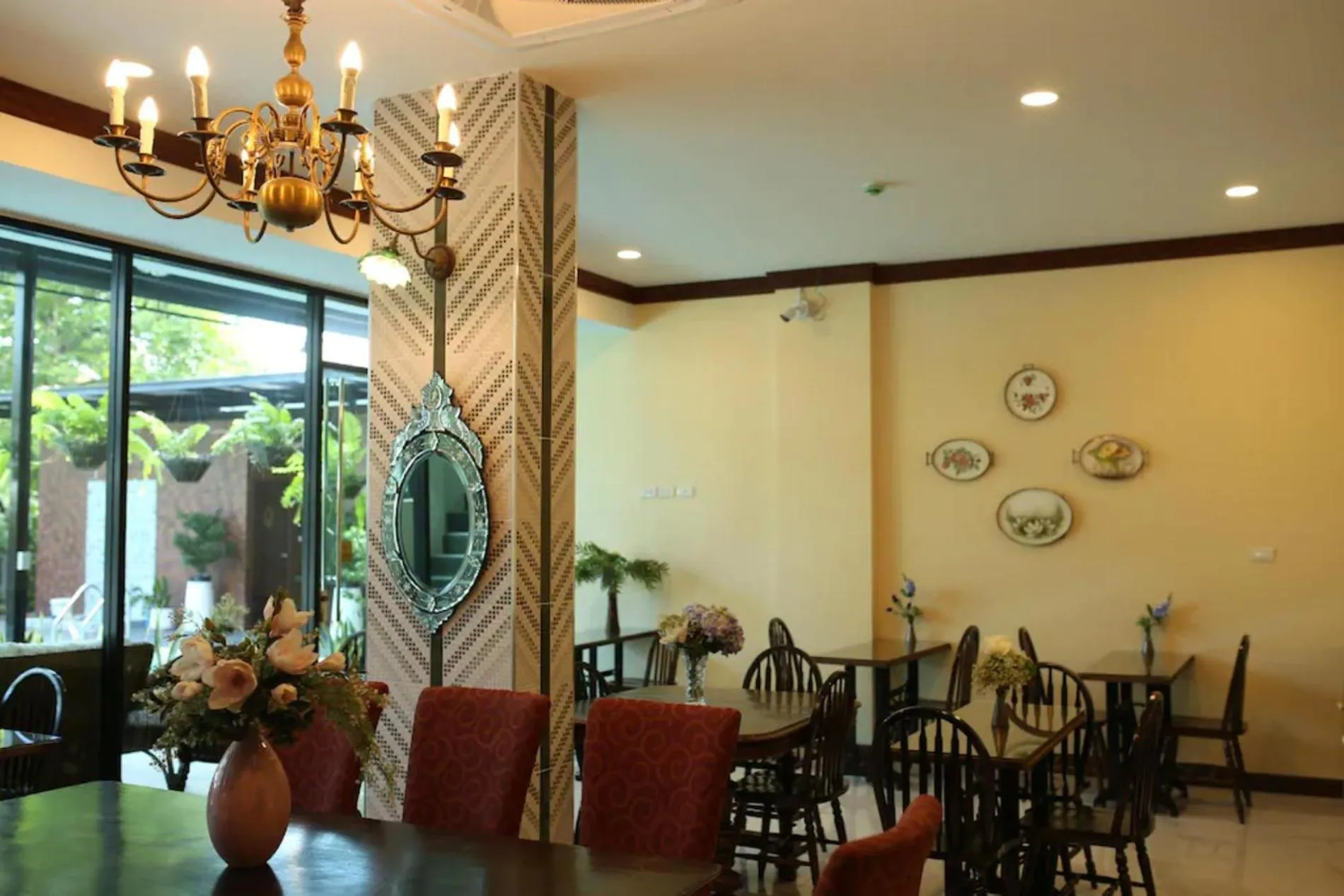 Dining area in Baan Chao Khun Hotel