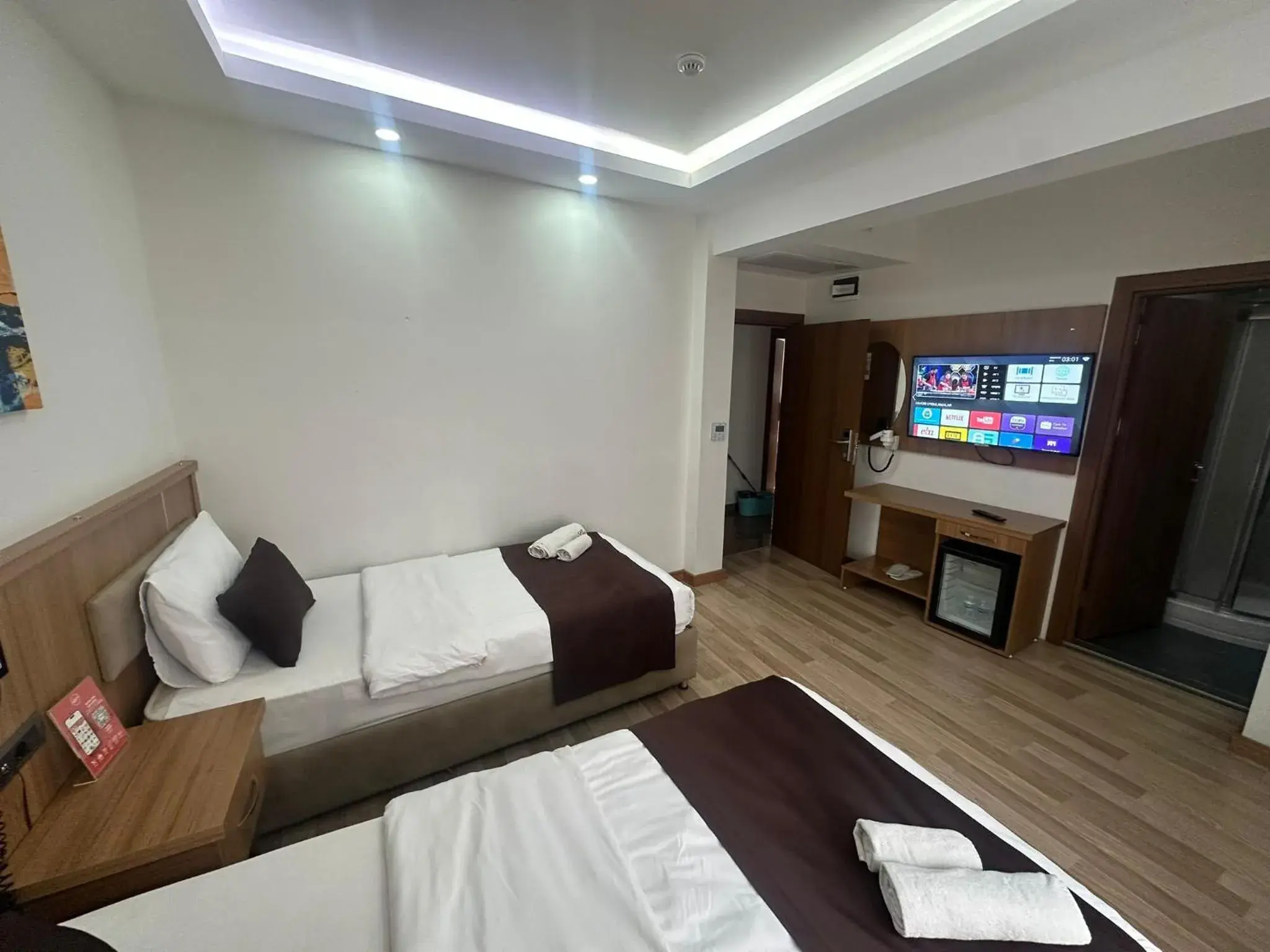 Economy Twin Room - single occupancy in Hotel La SERA Economy Twin Room - single occupancy in Hotel La SERA