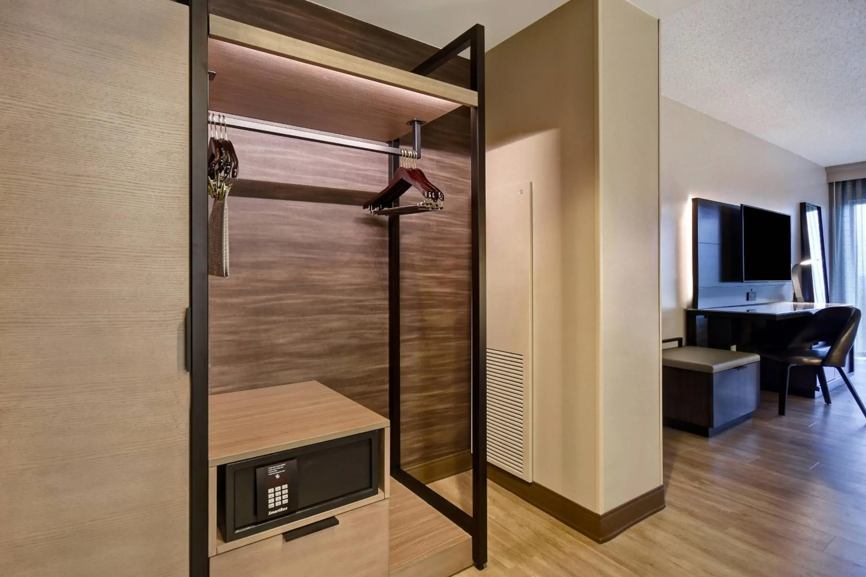 Concierge Level Guest Room with Two Double Beds - single occupancy in Dallas/Fort Worth Marriott Hotel & Golf Club at Champions Circle Concierge Level Guest Room with Two Double Beds - single occupancy in Dallas/Fort Worth Marriott Hotel & Golf Club at Champions Circle
