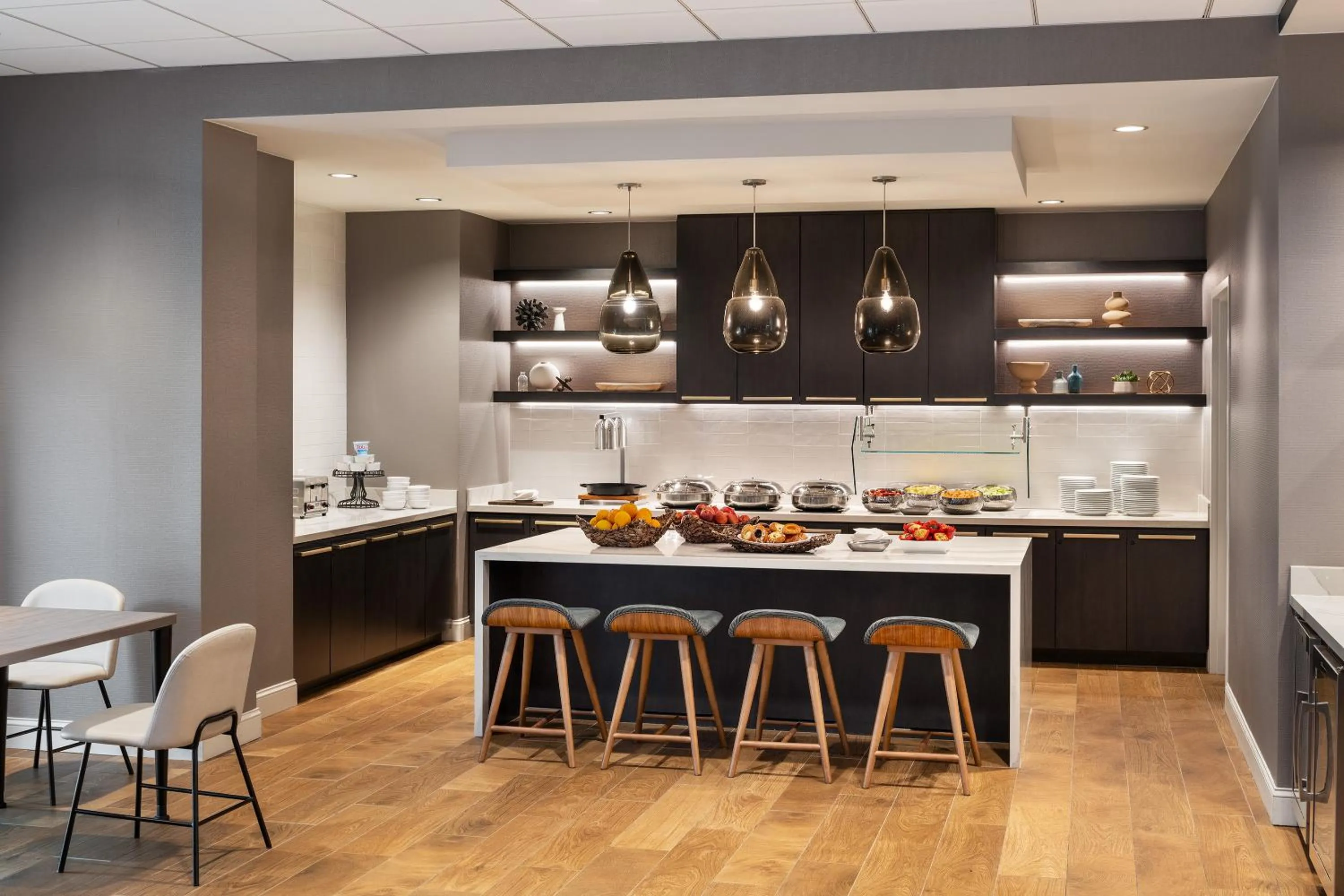 Food and drinks in Dallas/Fort Worth Marriott Hotel & Golf Club at Champions Circle