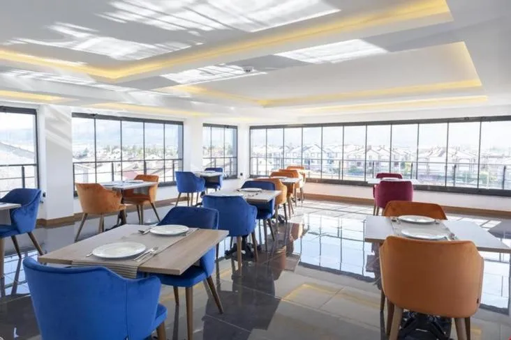 Restaurant/places to eat in ES TERMAL OTEL&SPA