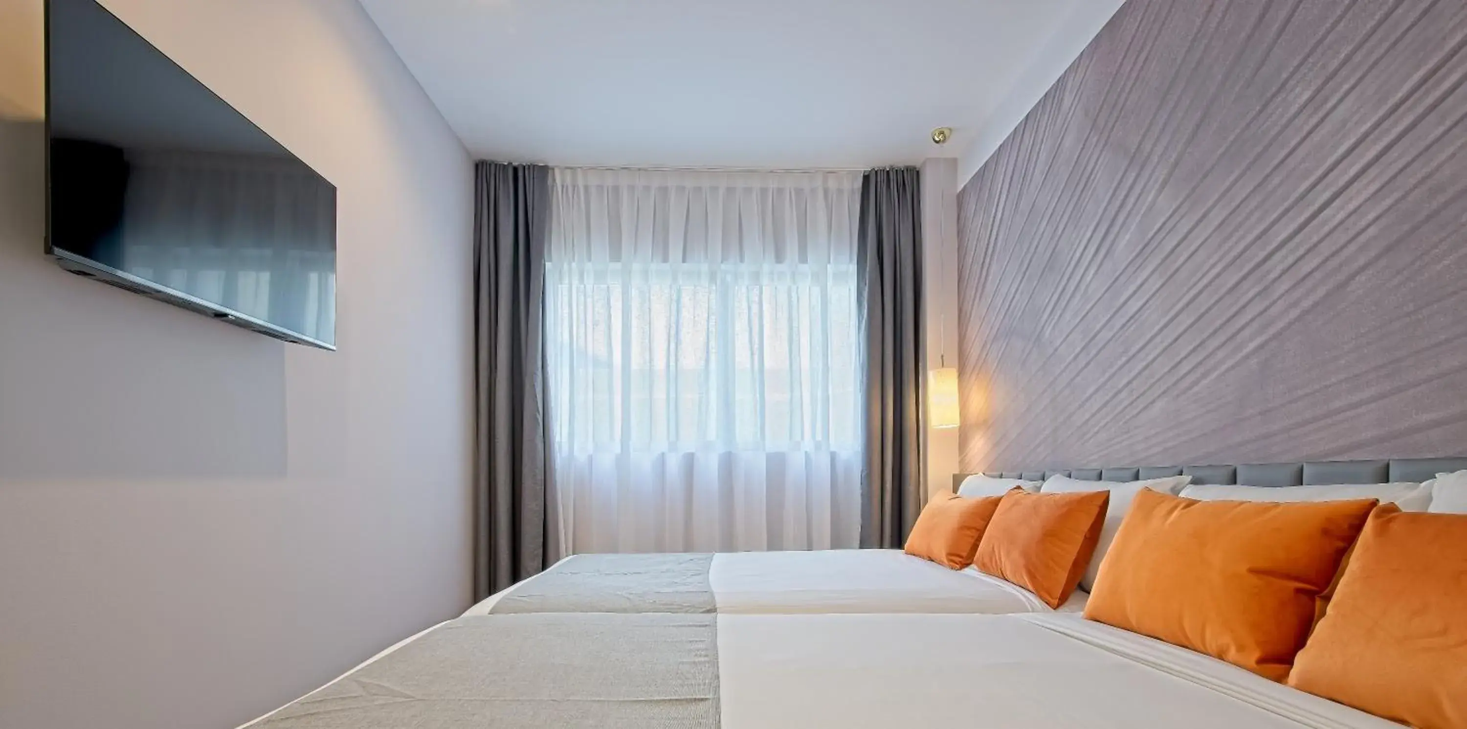 Double Room with Two Double Beds in DWO Yuste Alcalá Double Room with Two Double Beds in DWO Yuste Alcalá