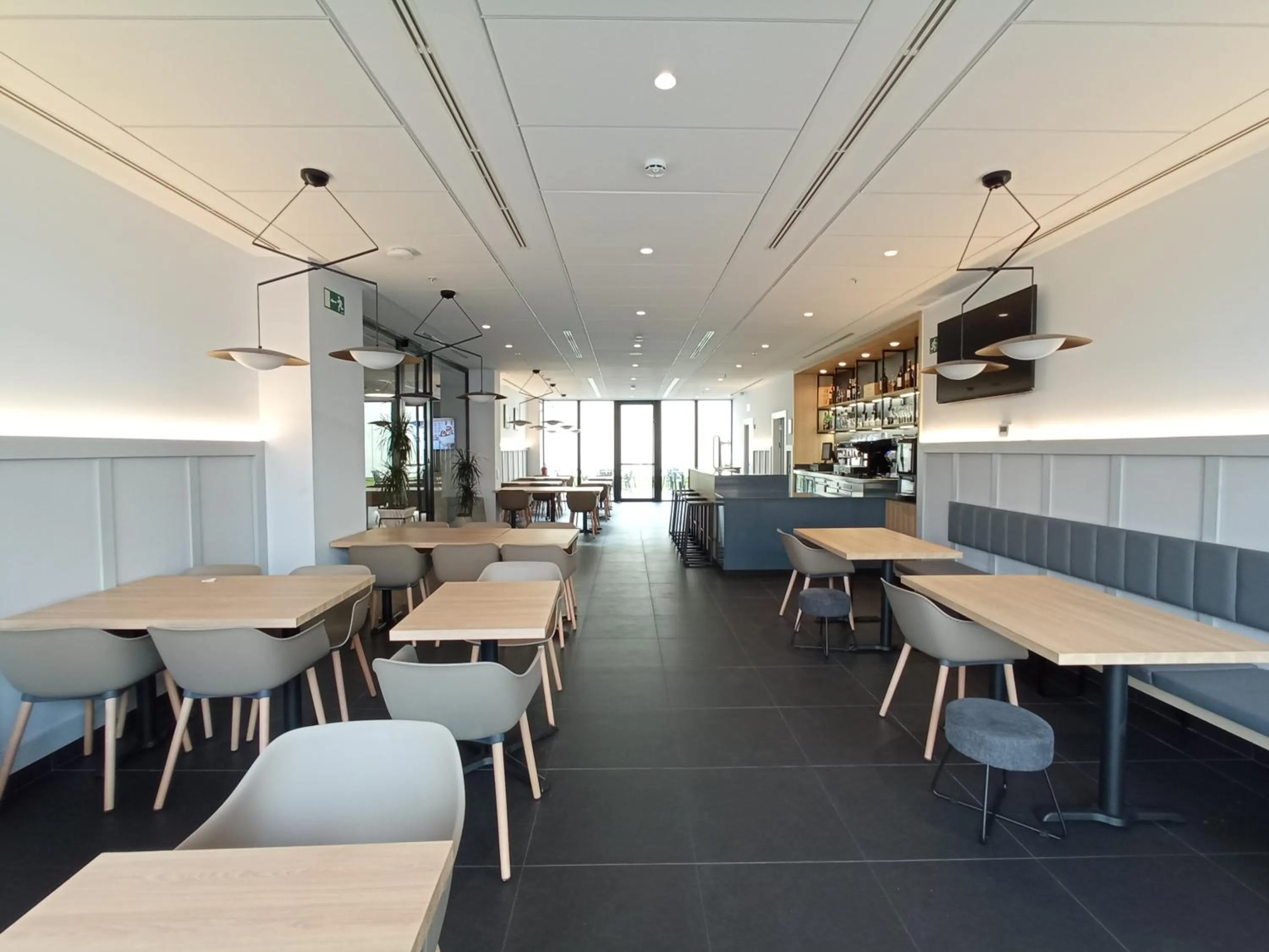 Restaurant/places to eat in DWO Yuste Alcalá