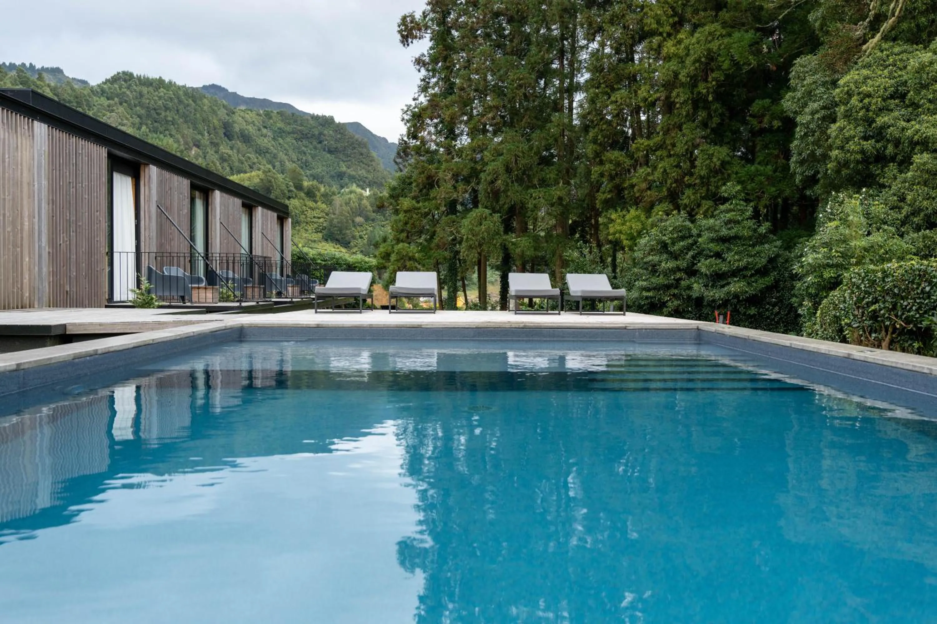 Pool view in Landescape Furnas