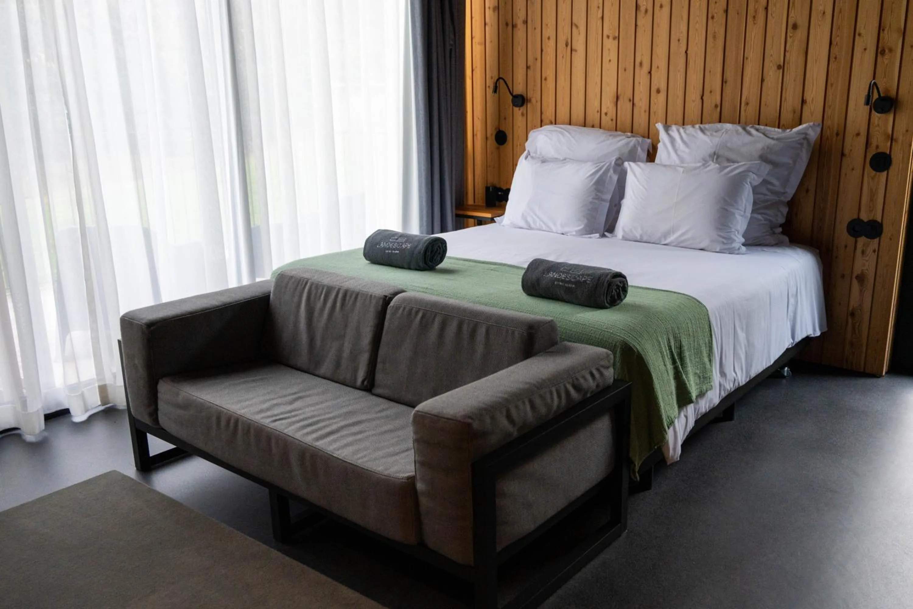 Bedroom, Bed in Landescape Furnas