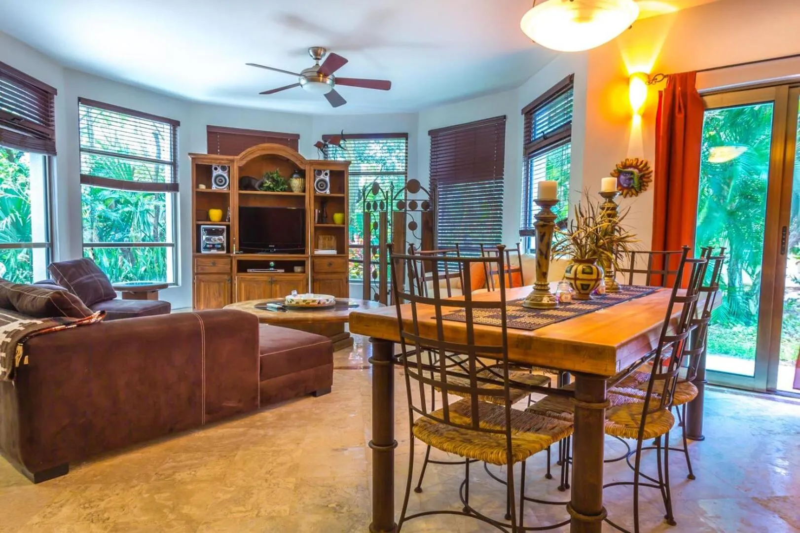 Living room in Paseo del Sol Condohotel by BVR