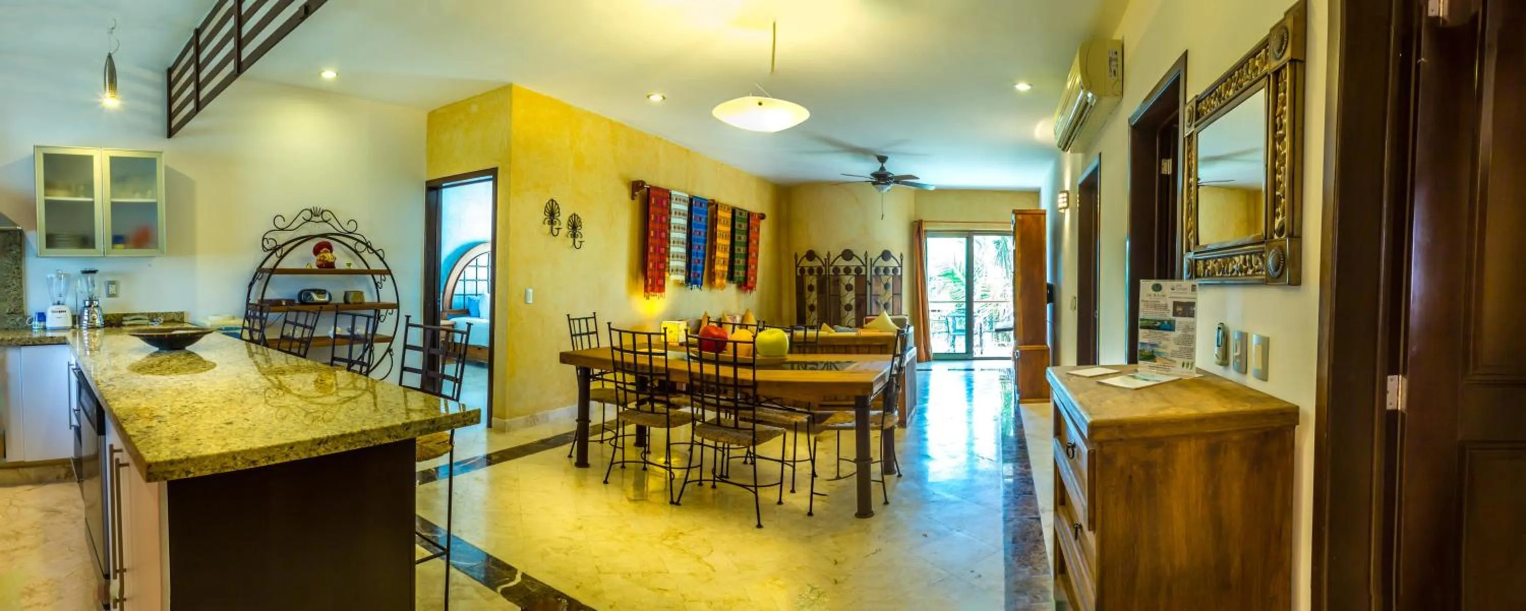 Living room in Paseo del Sol Condohotel by BVR