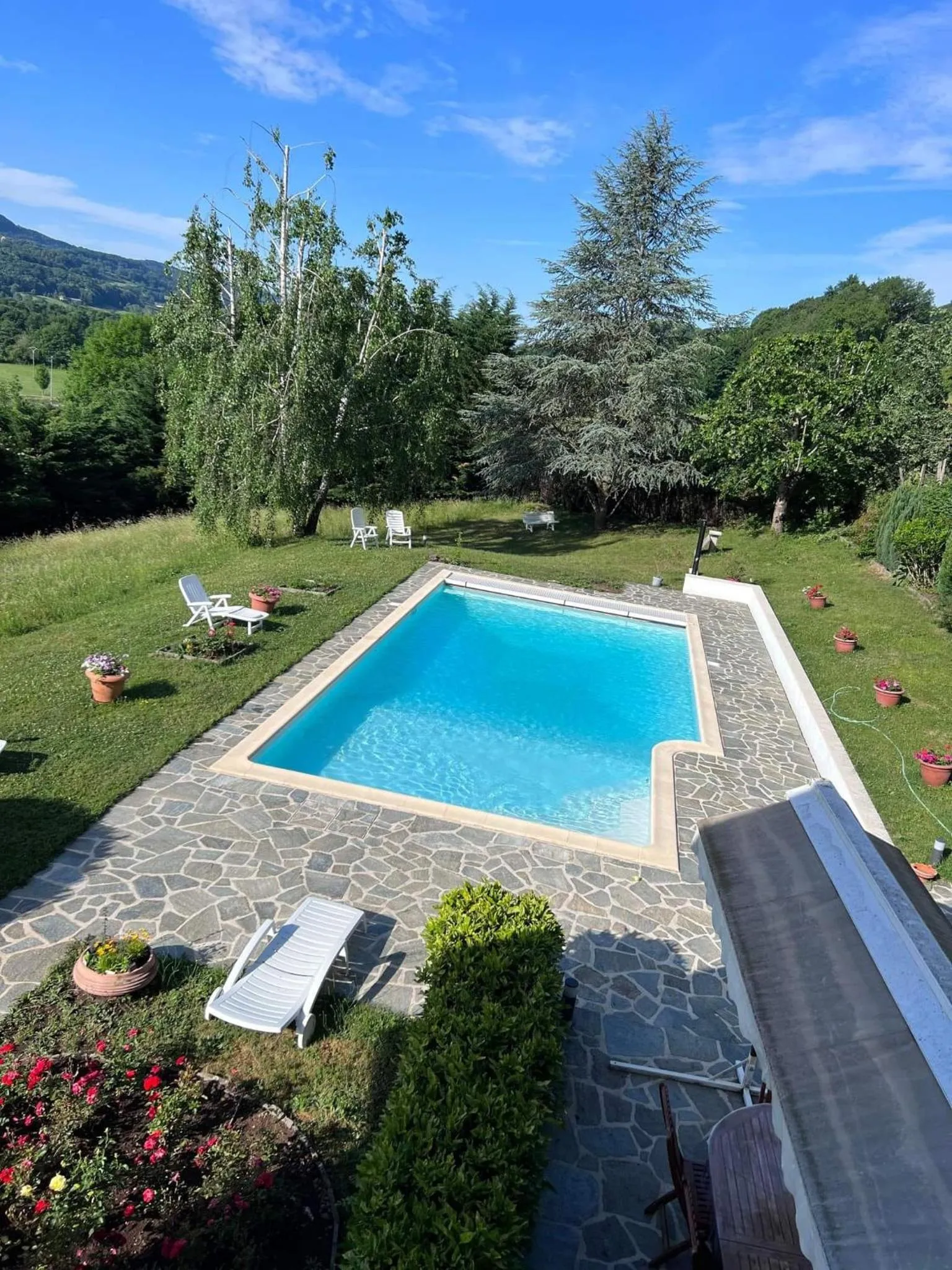 Swimming pool in La Grange de Lily