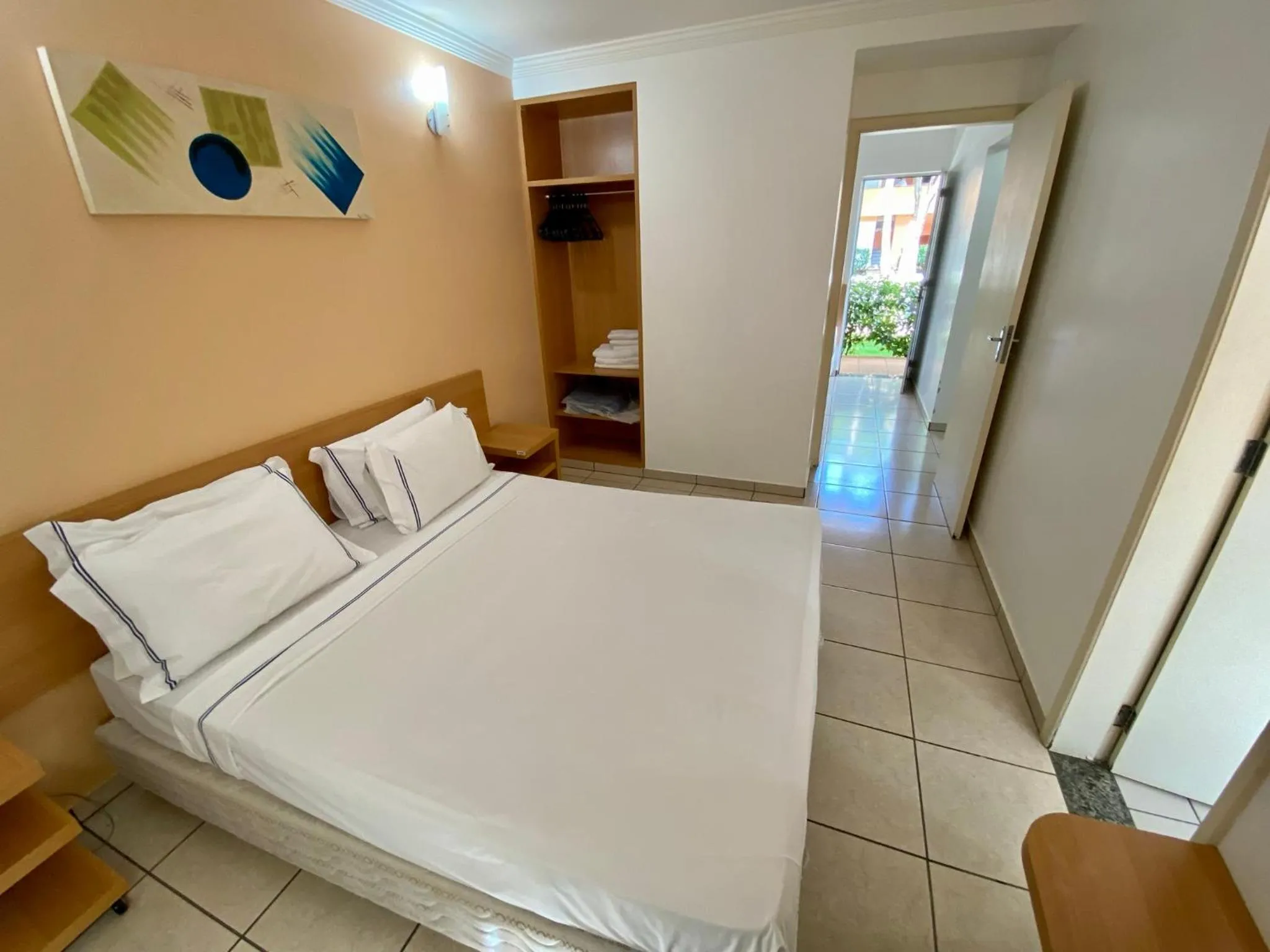 Bed in DiRoma Fiori Hotel