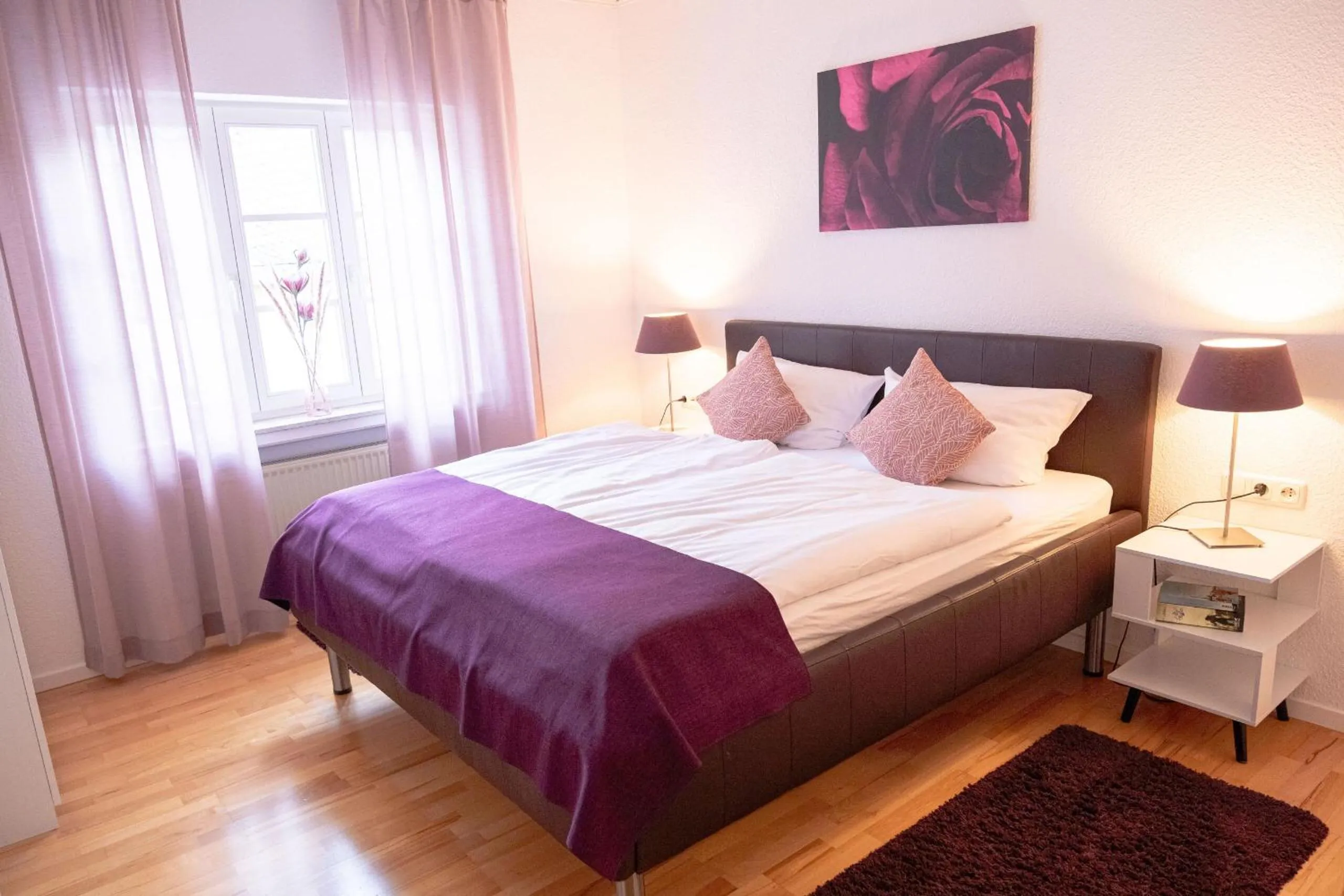 Bedroom, Bed in Cabinett 1876